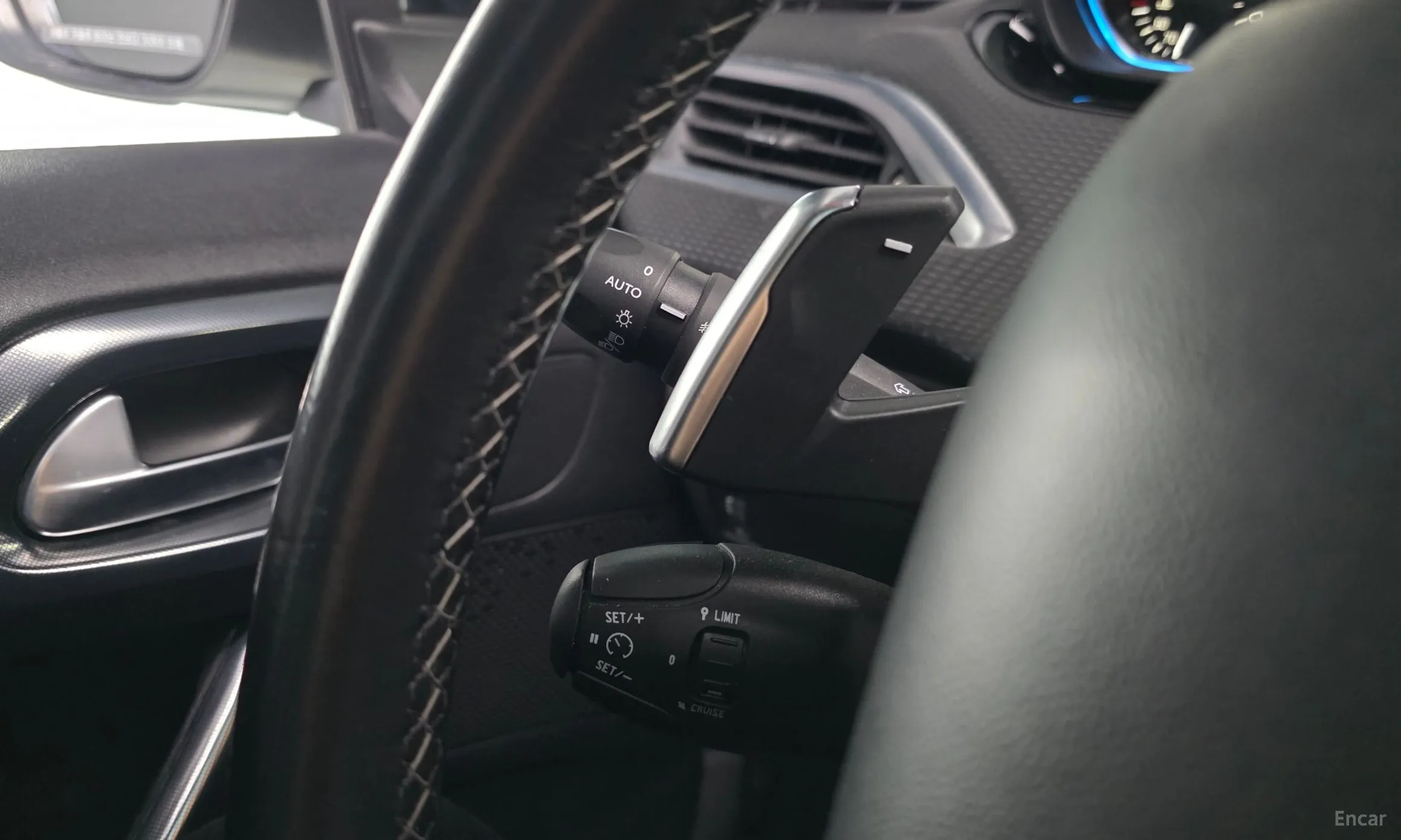 Peugeot 2008. превью 18