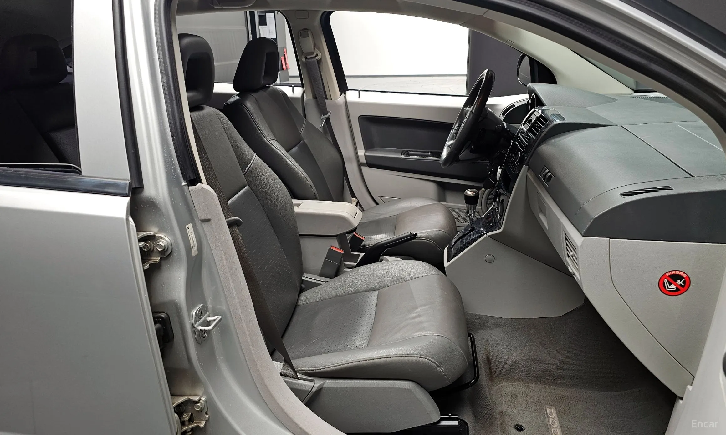 Dodge Caliber превью 10