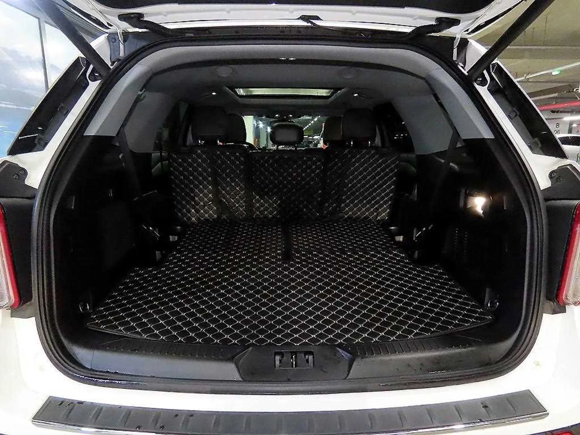 Ford Explorer 6th Generation превью 16