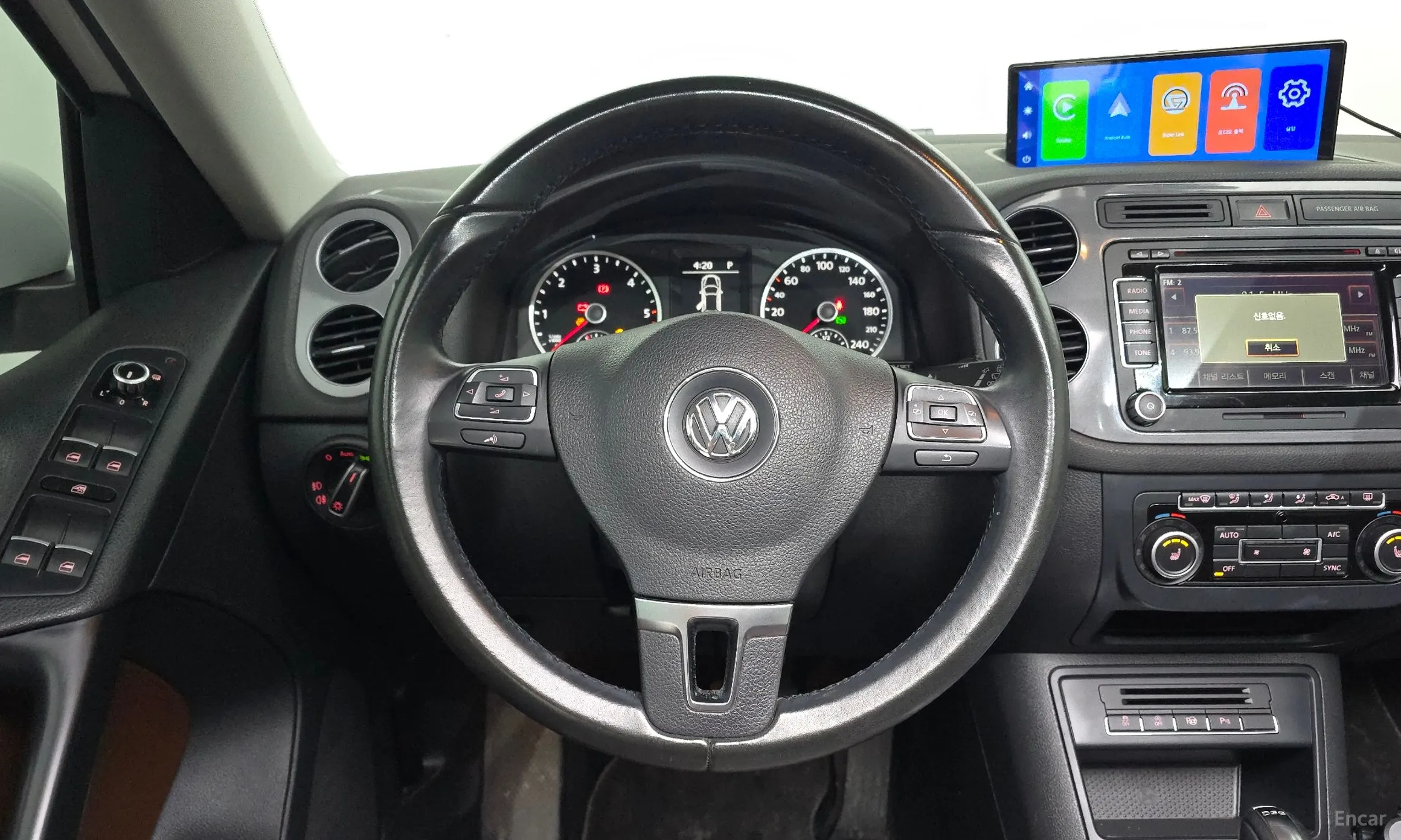 Volkswagen New Tiguan превью 13