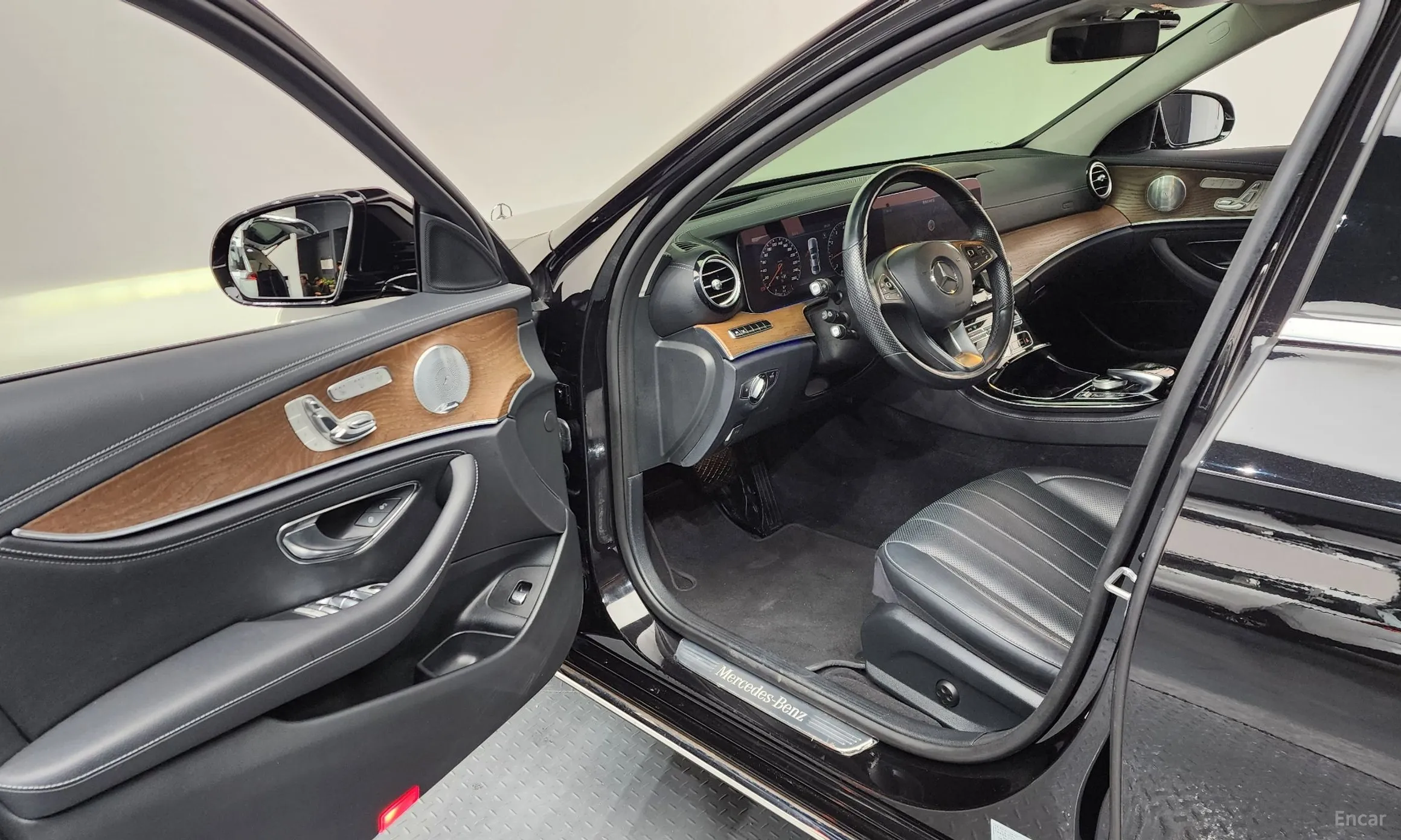 Mercedes Benz E-Class W213 превью 10