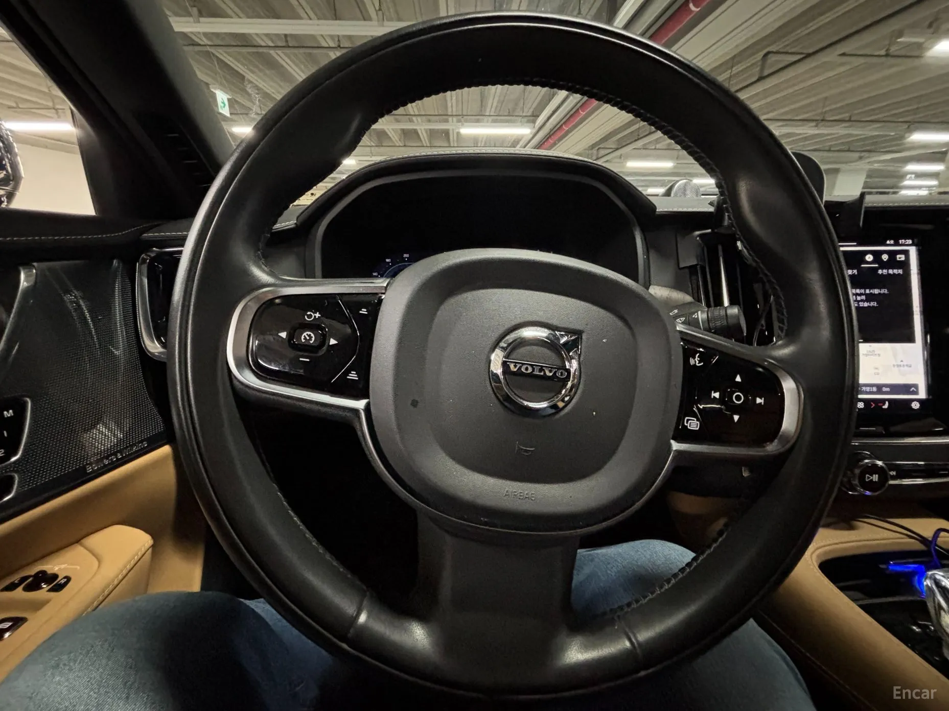 Volvo S90 превью 11