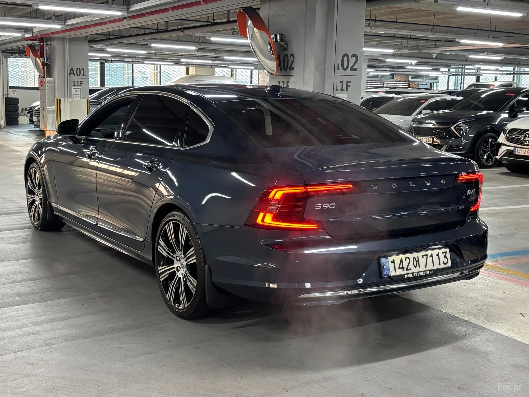 Volvo S90 превью 4