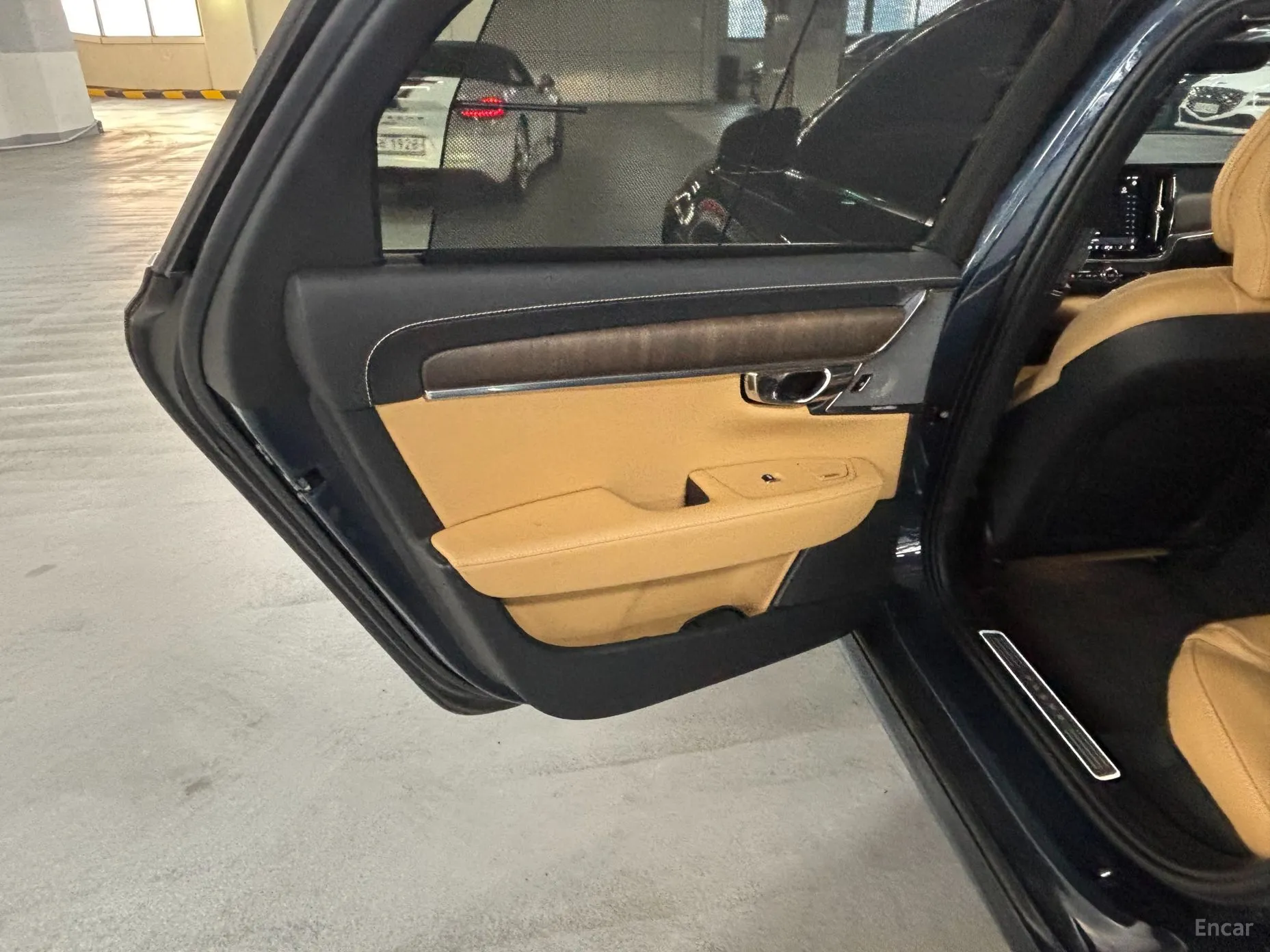 Volvo S90 превью 7