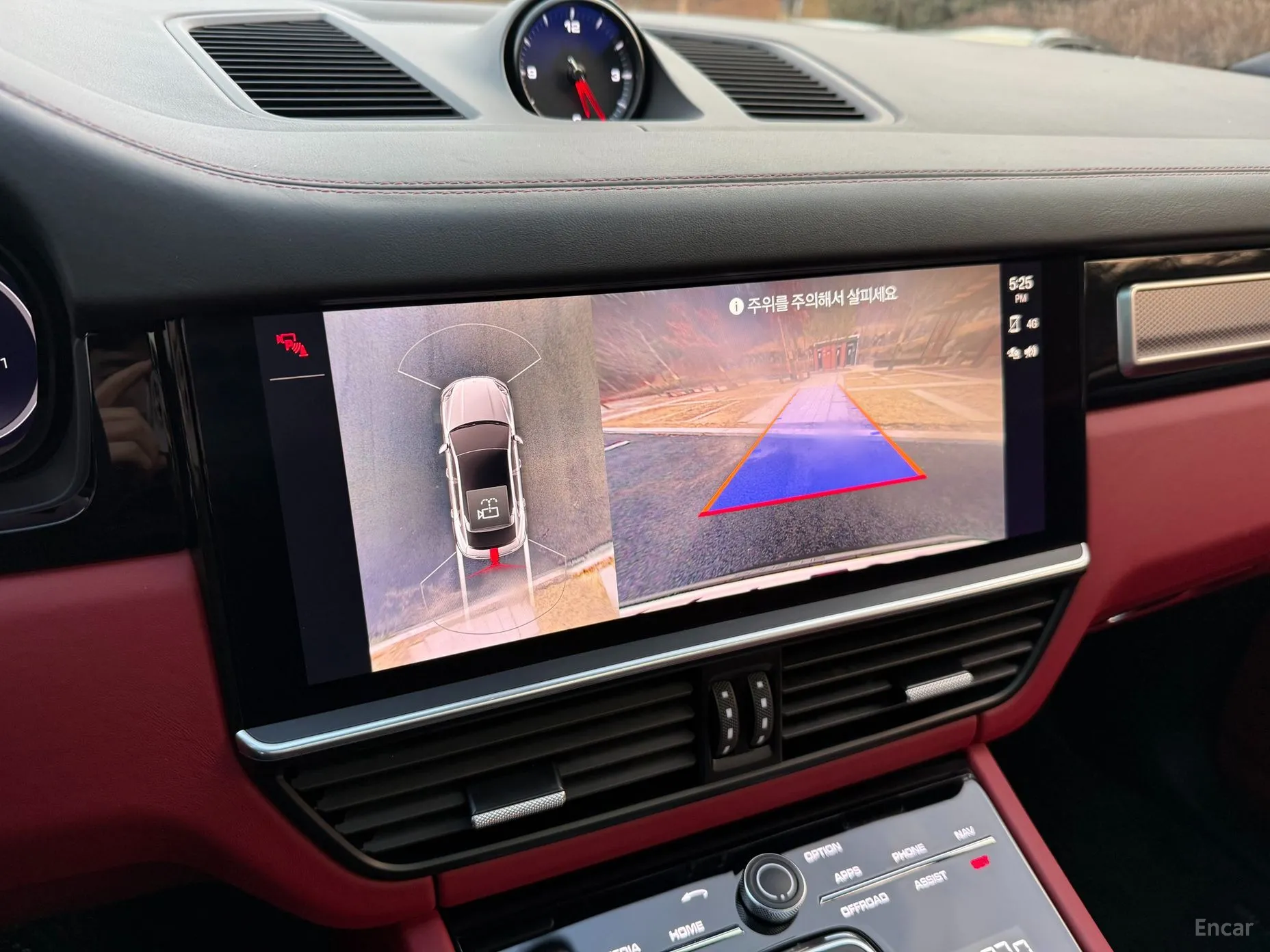 Porsche Cayenne (PO536) превью 16