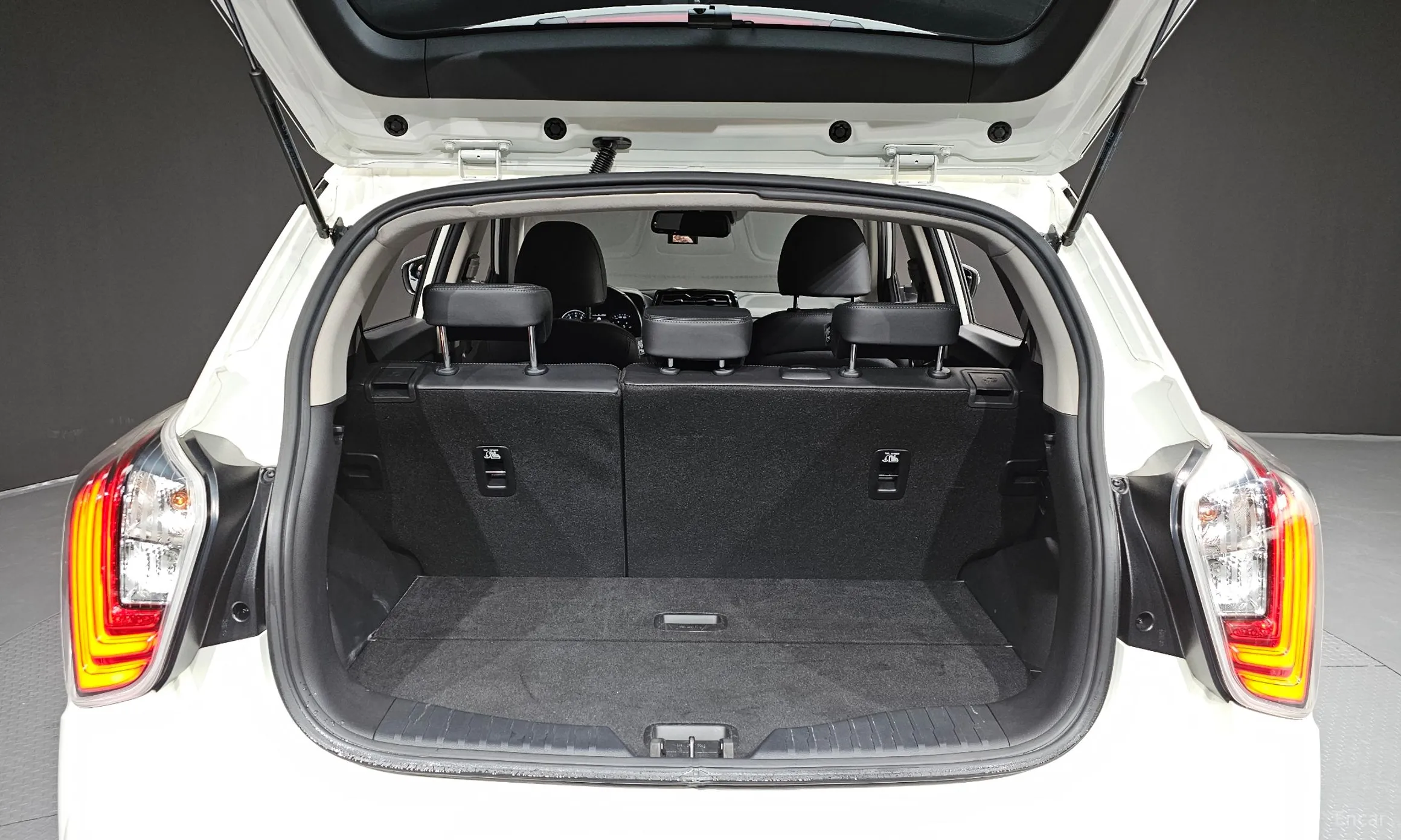KG Mobility (SsangYong) Berry New Tivoli превью 20