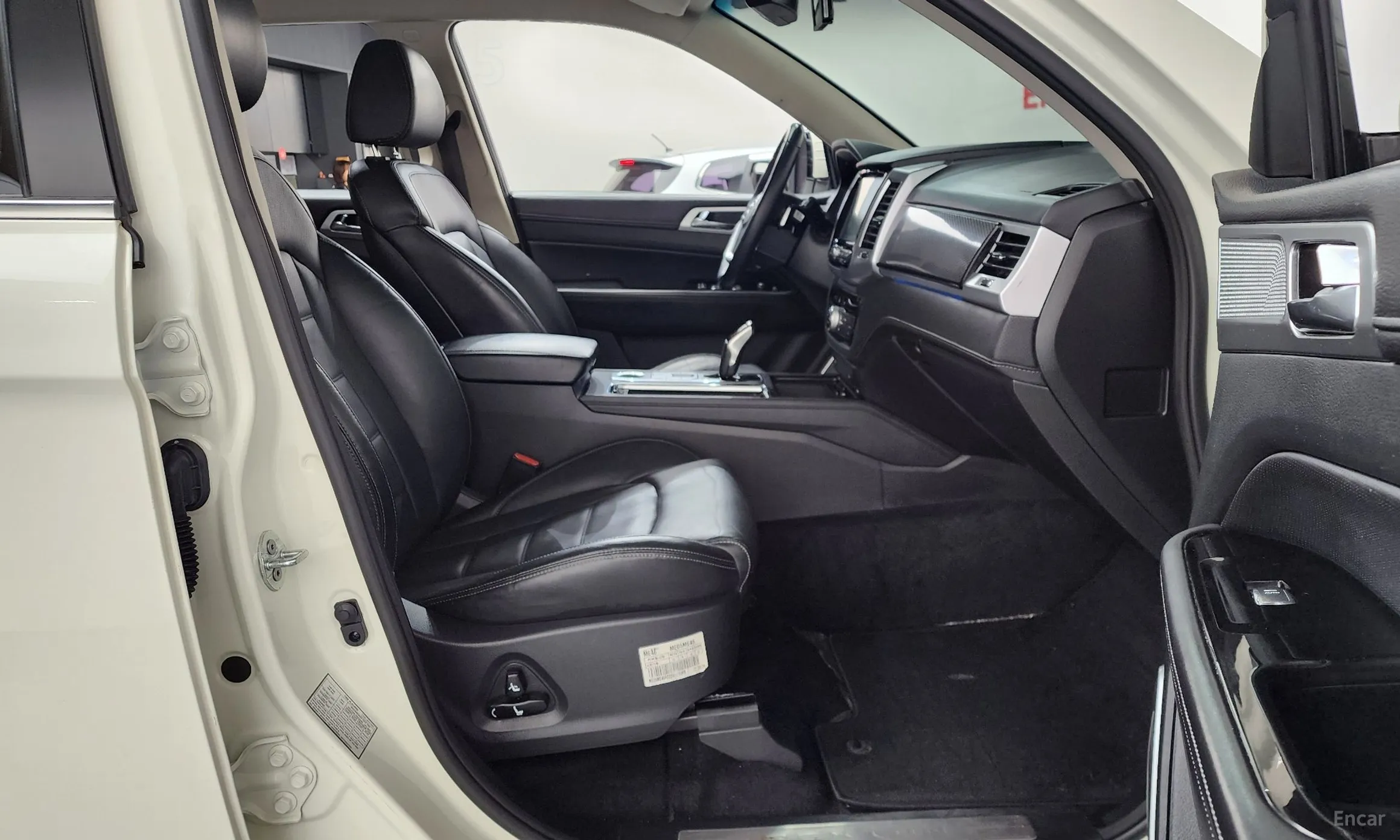 KG Mobility (SsangYong) Rexton превью 16
