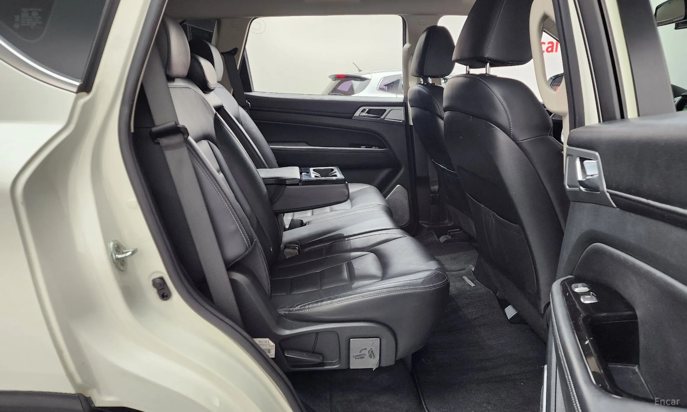 KG Mobility (SsangYong) Rexton превью 17