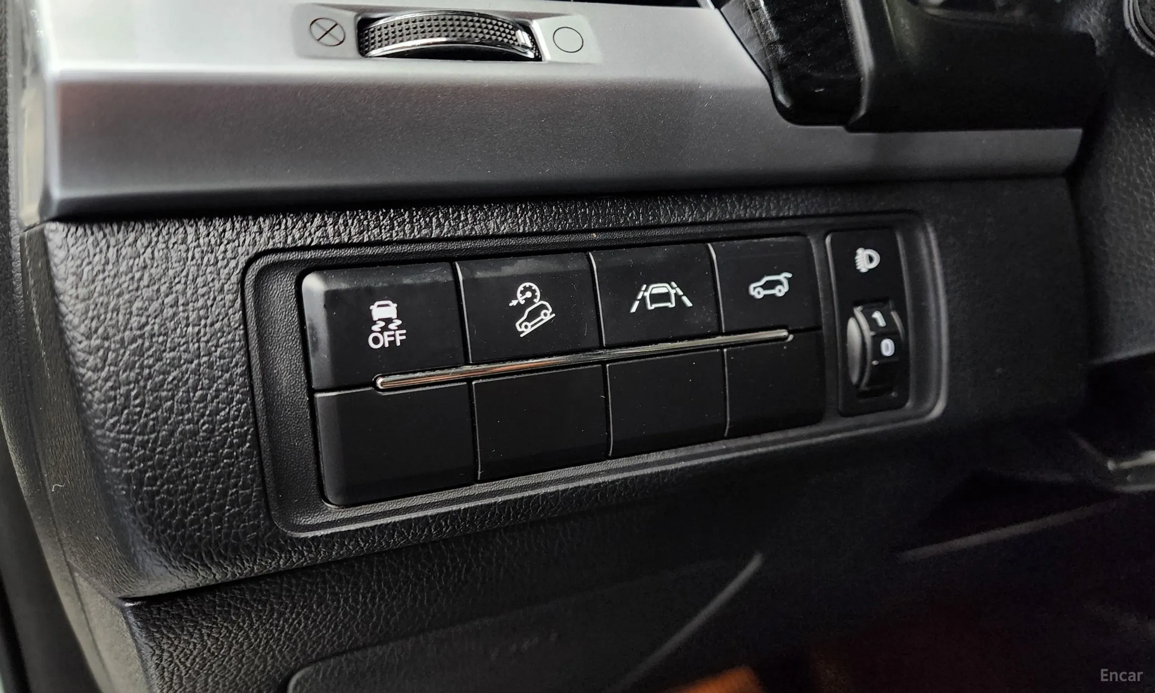 KG Mobility (SsangYong) Rexton превью 6