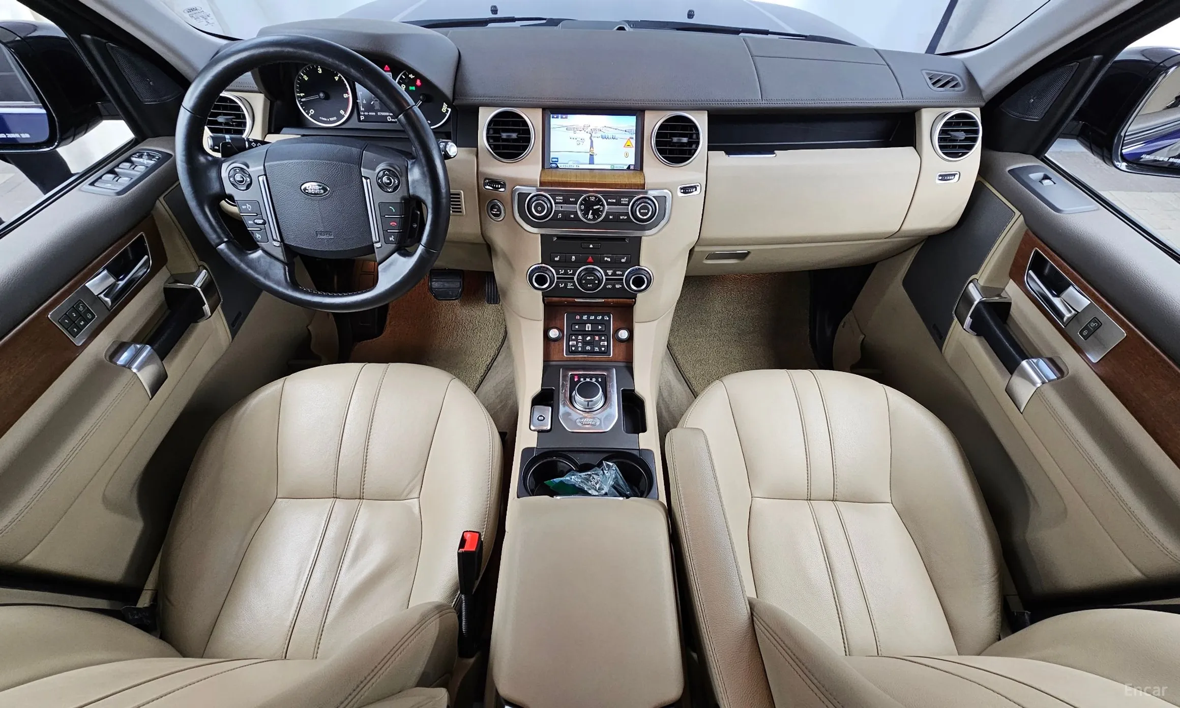 Land Rover Discovery 4 превью 7