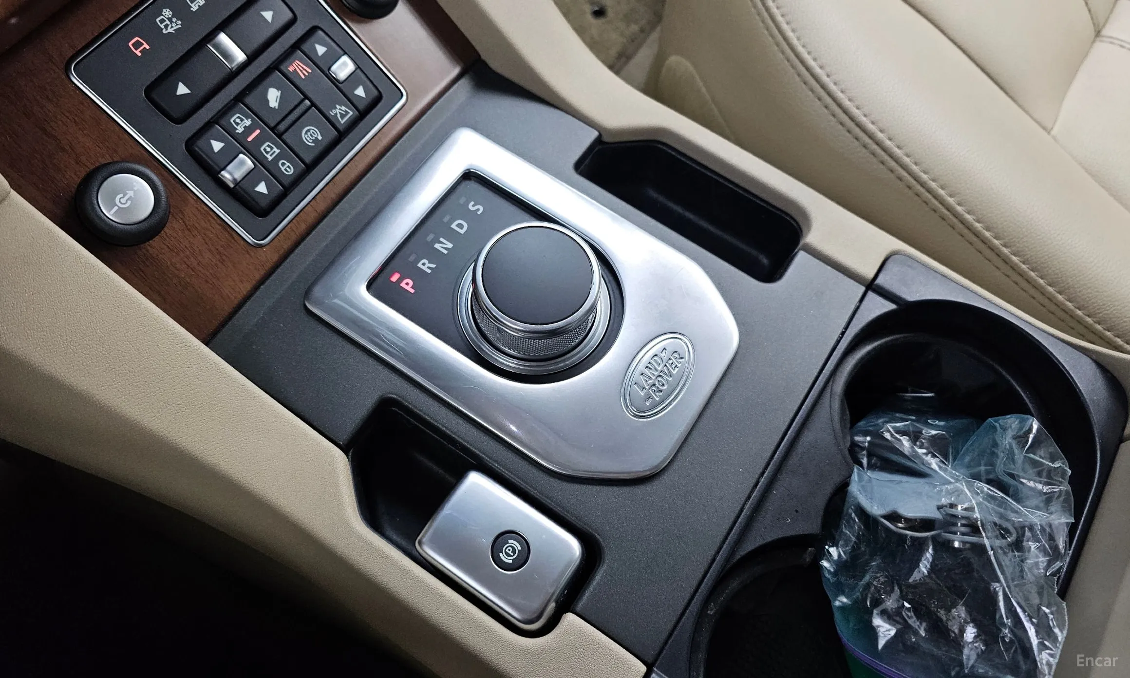 Land Rover Discovery 4 превью 9