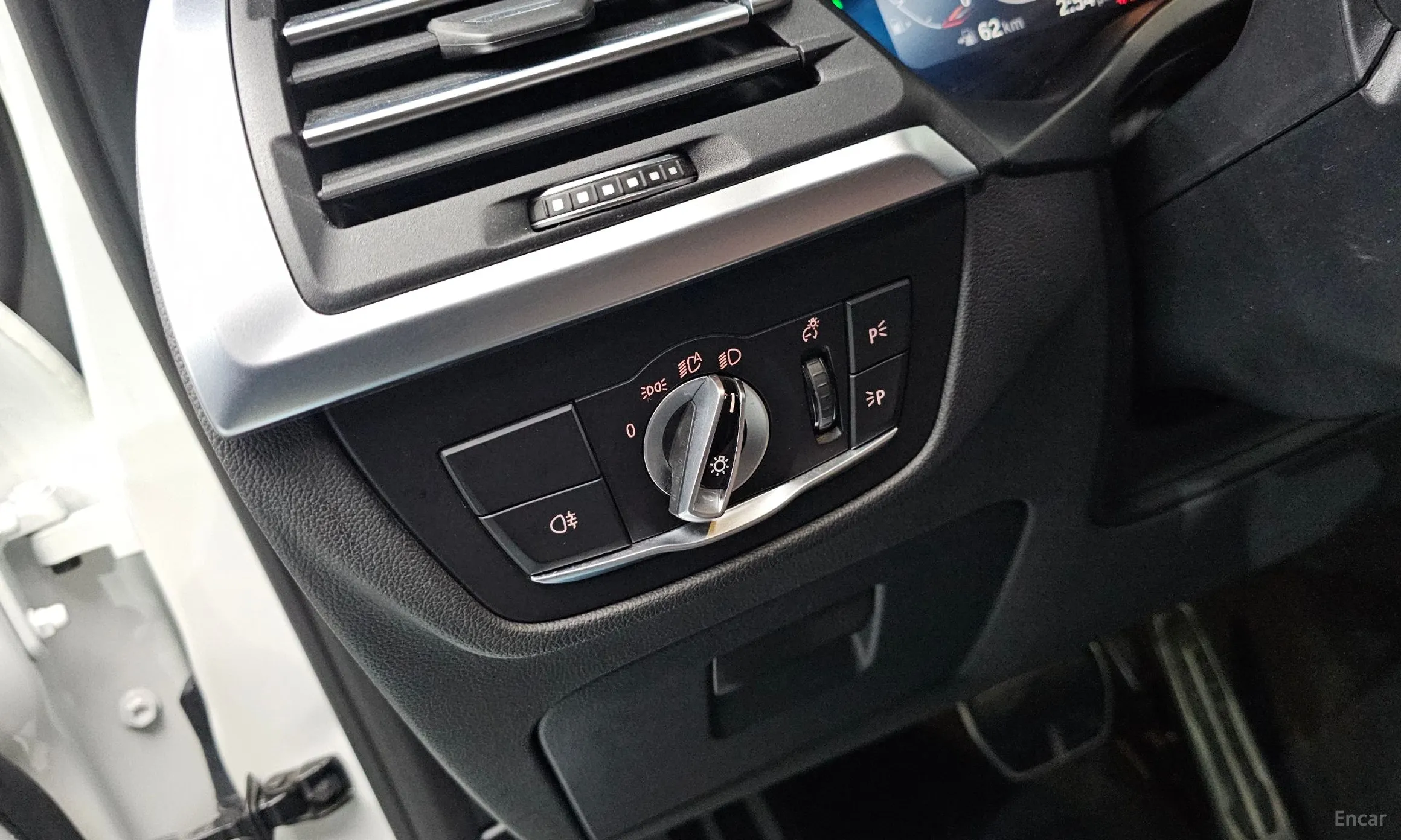 BMW X3 (G01) превью 12