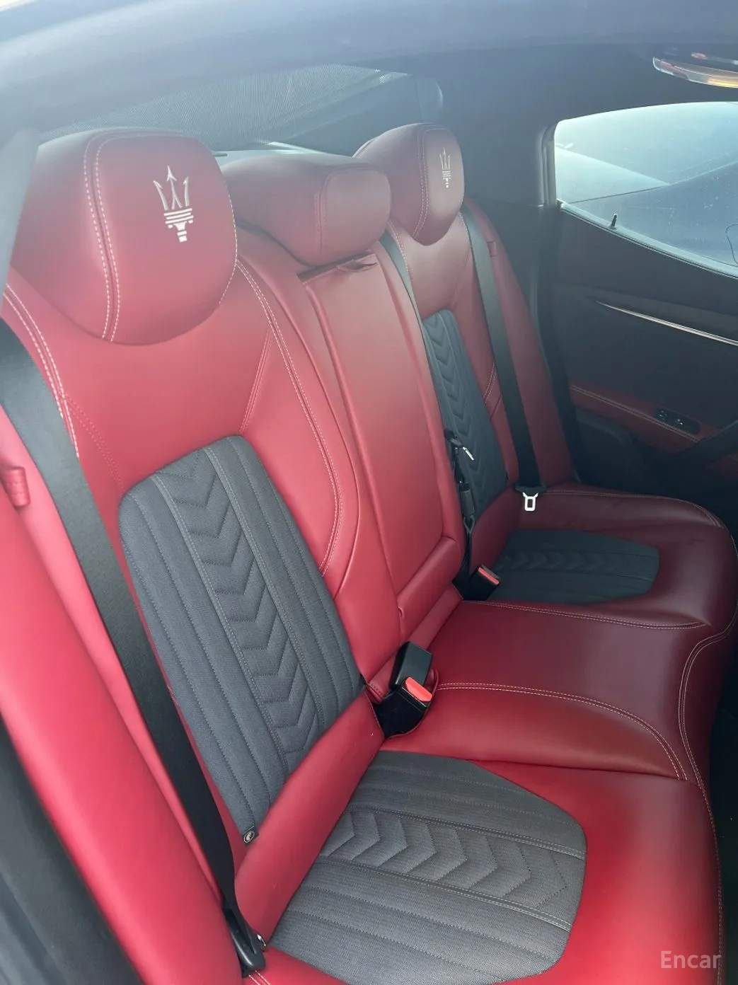 Maserati Ghibli превью 7