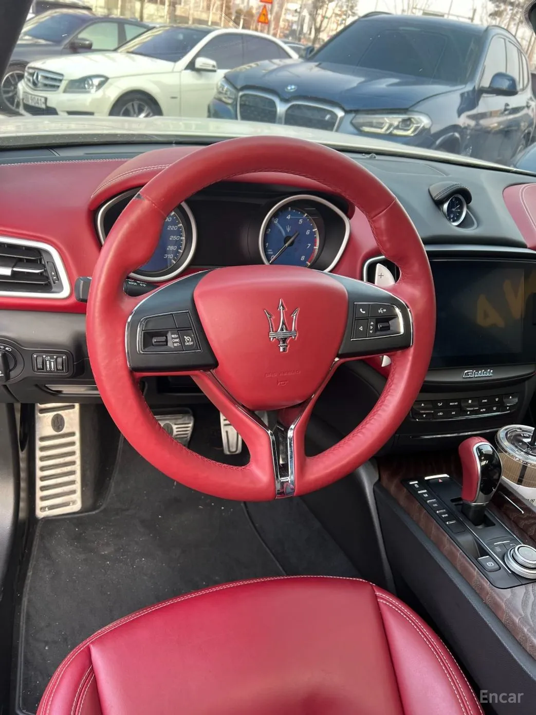 Maserati Ghibli превью 9