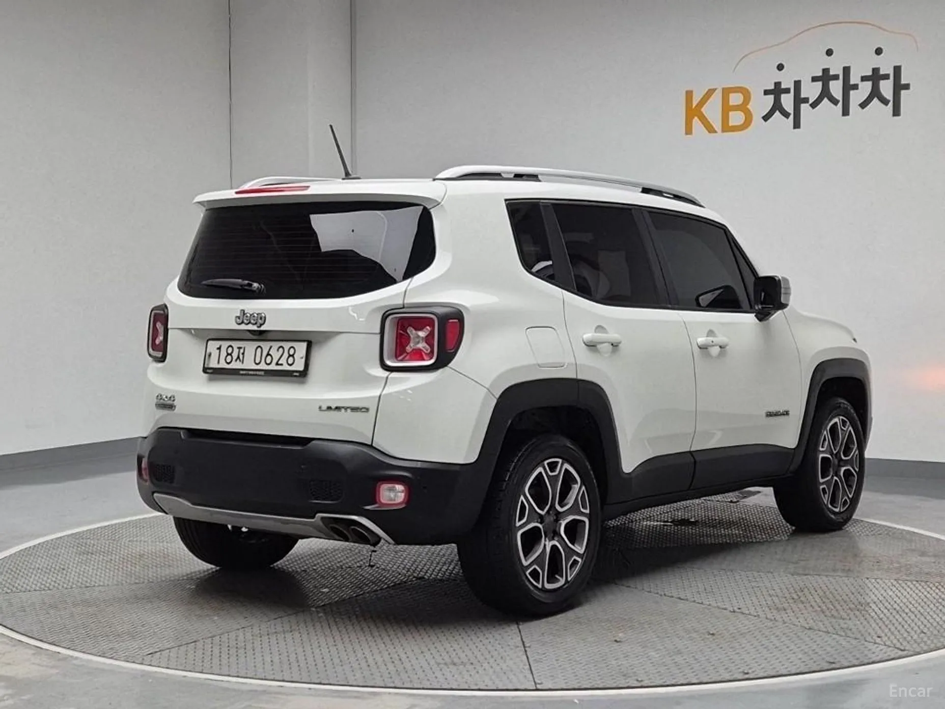 Jeep Renegade превью 3