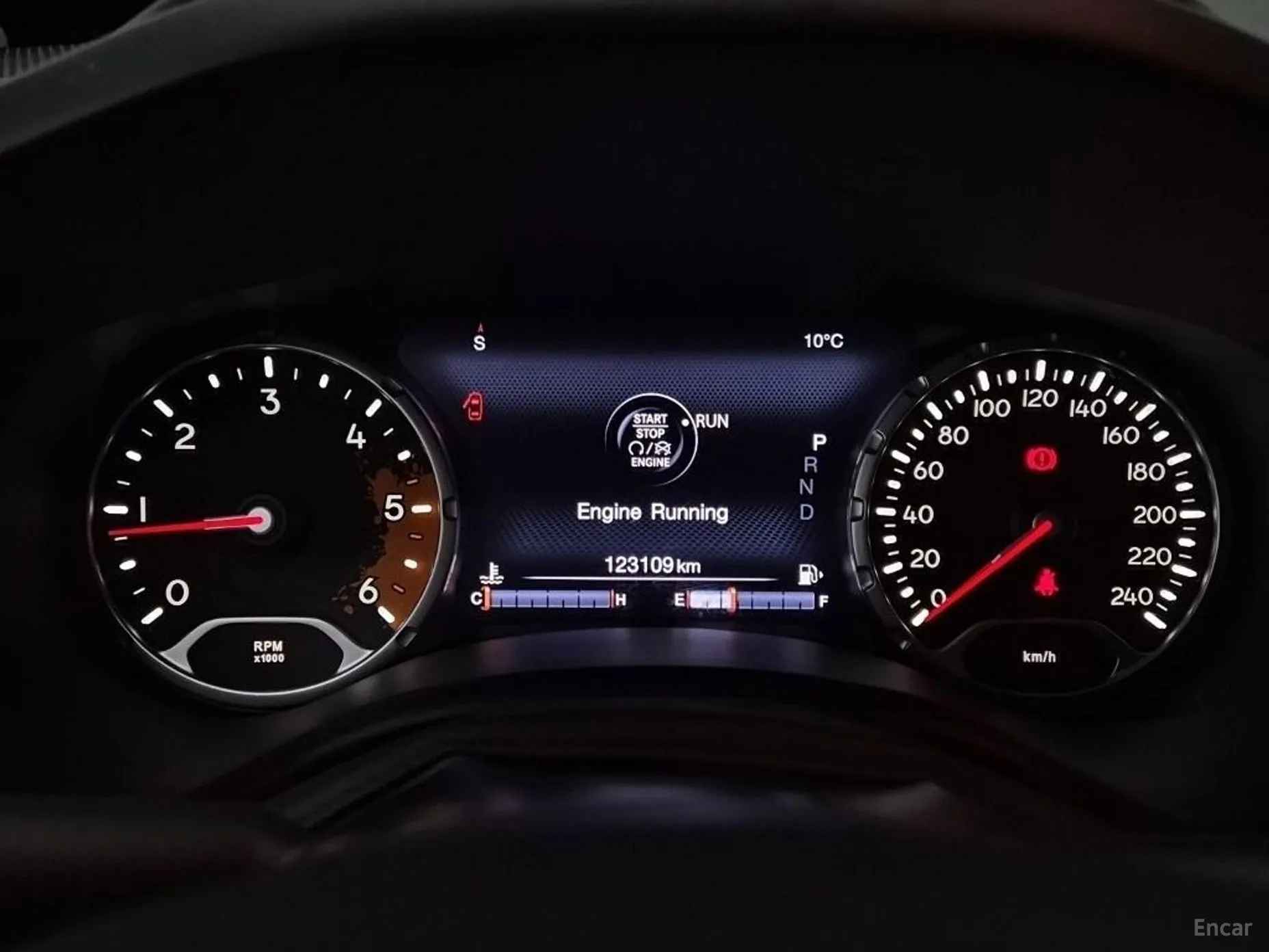 Jeep Renegade превью 6