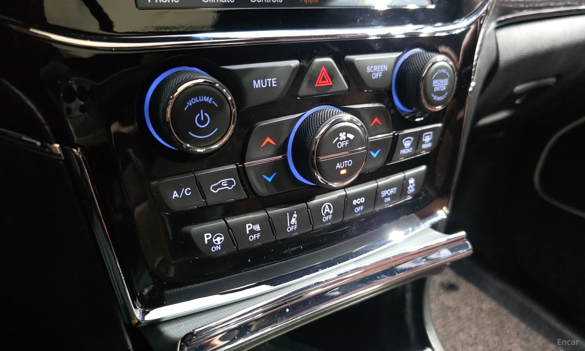 Jeep Grand Cherokee превью 14
