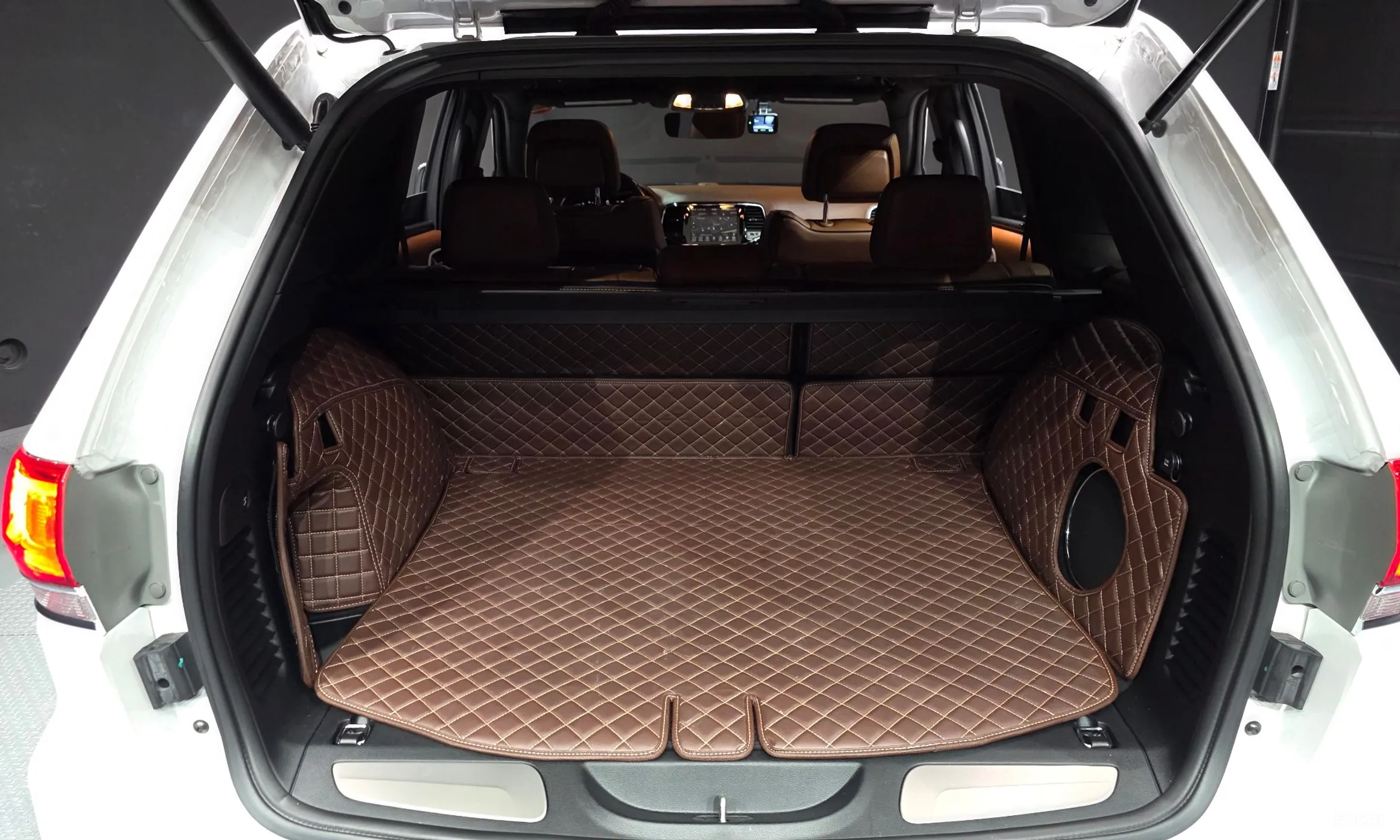 Jeep Grand Cherokee превью 20