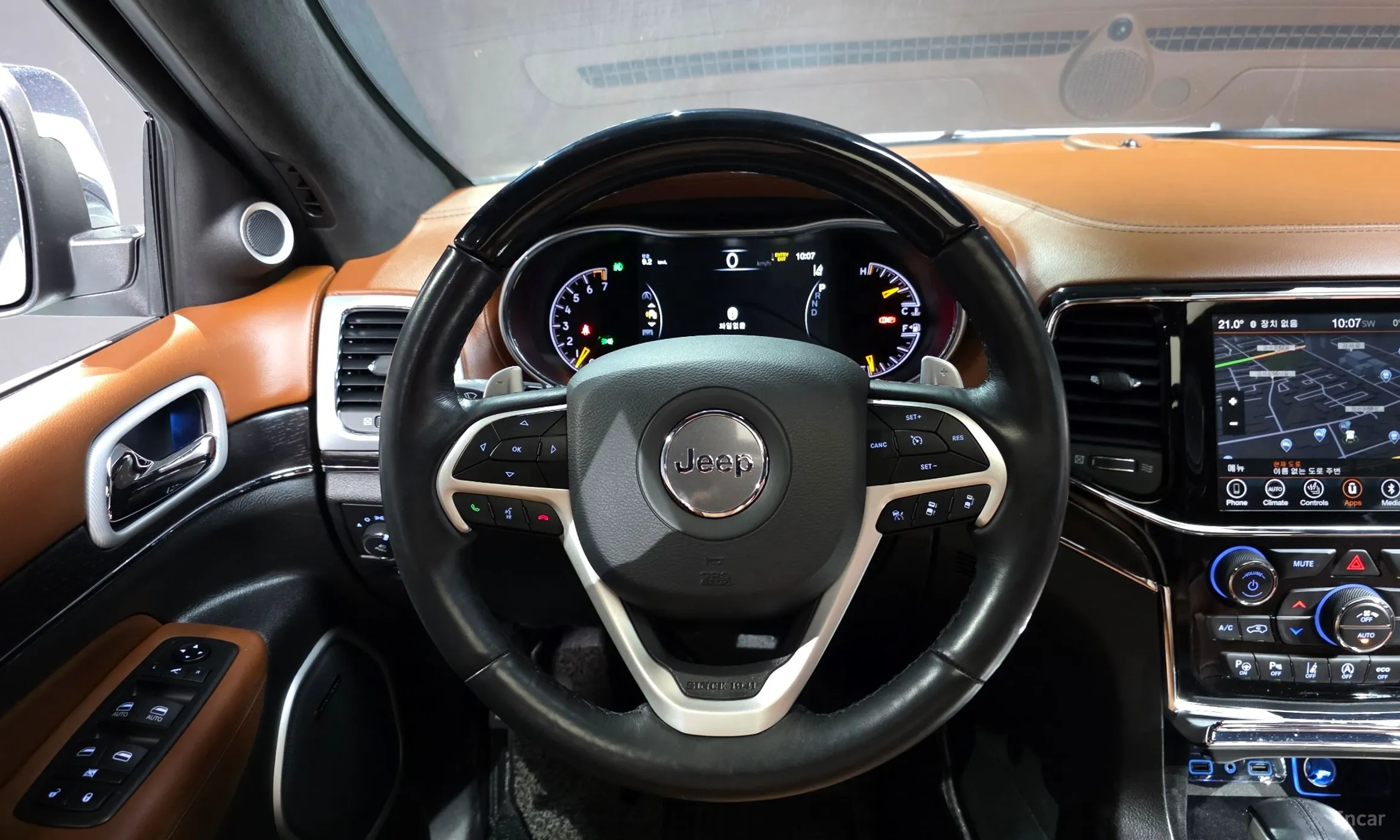 Jeep Grand Cherokee превью 7