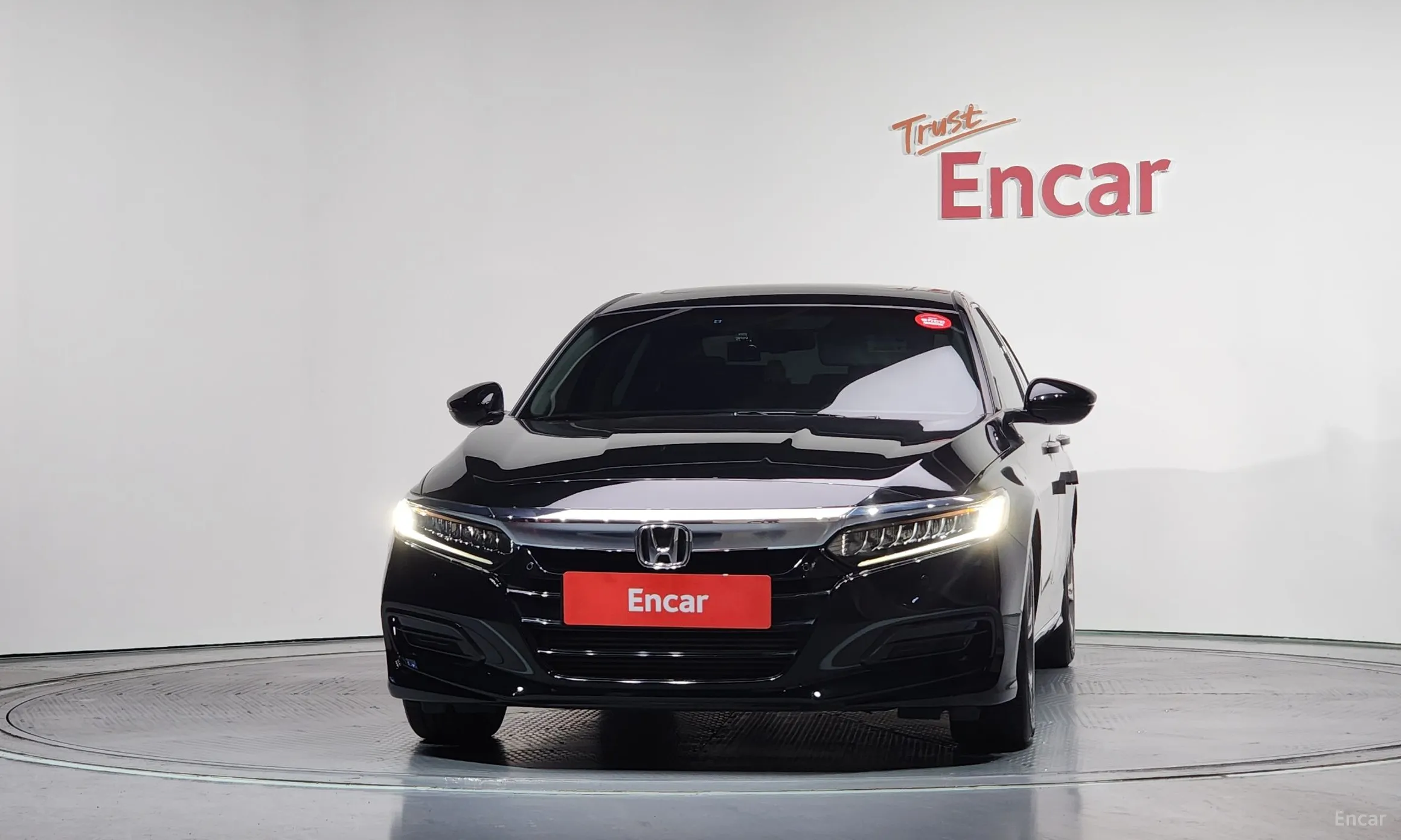 Honda Accord 10th Generation превью 3