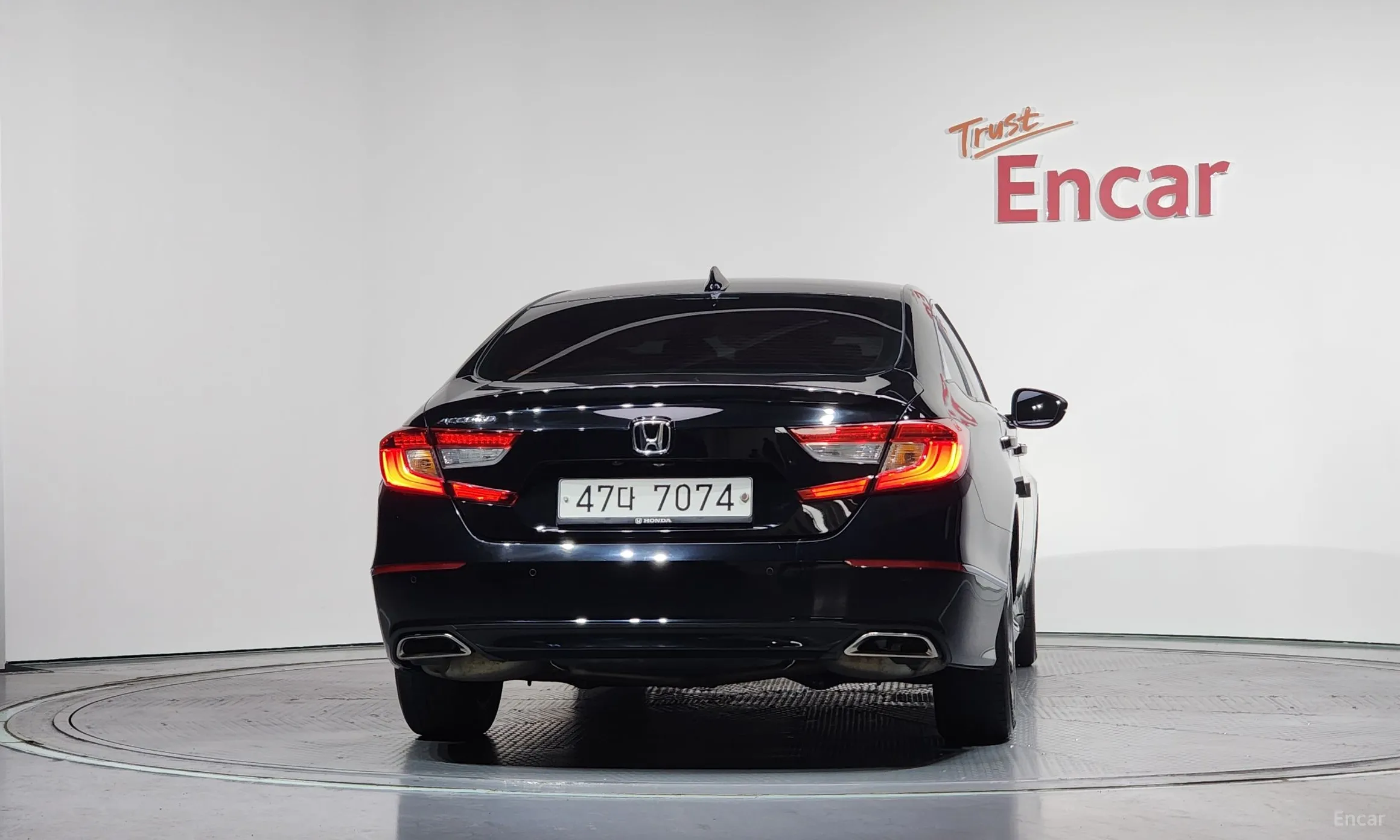 Honda Accord 10th Generation превью 4