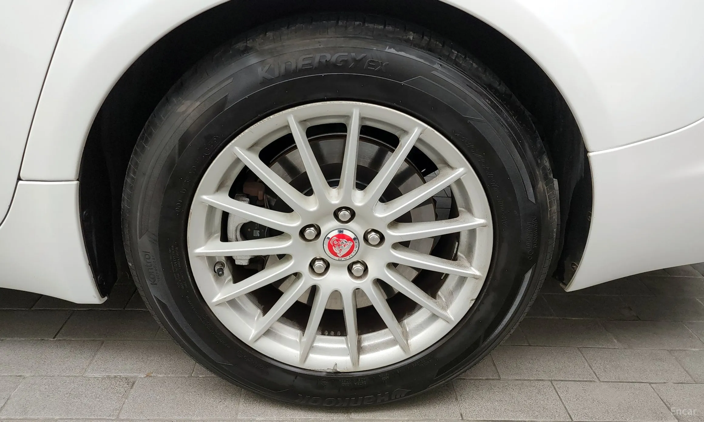 Jaguar New XF превью 5