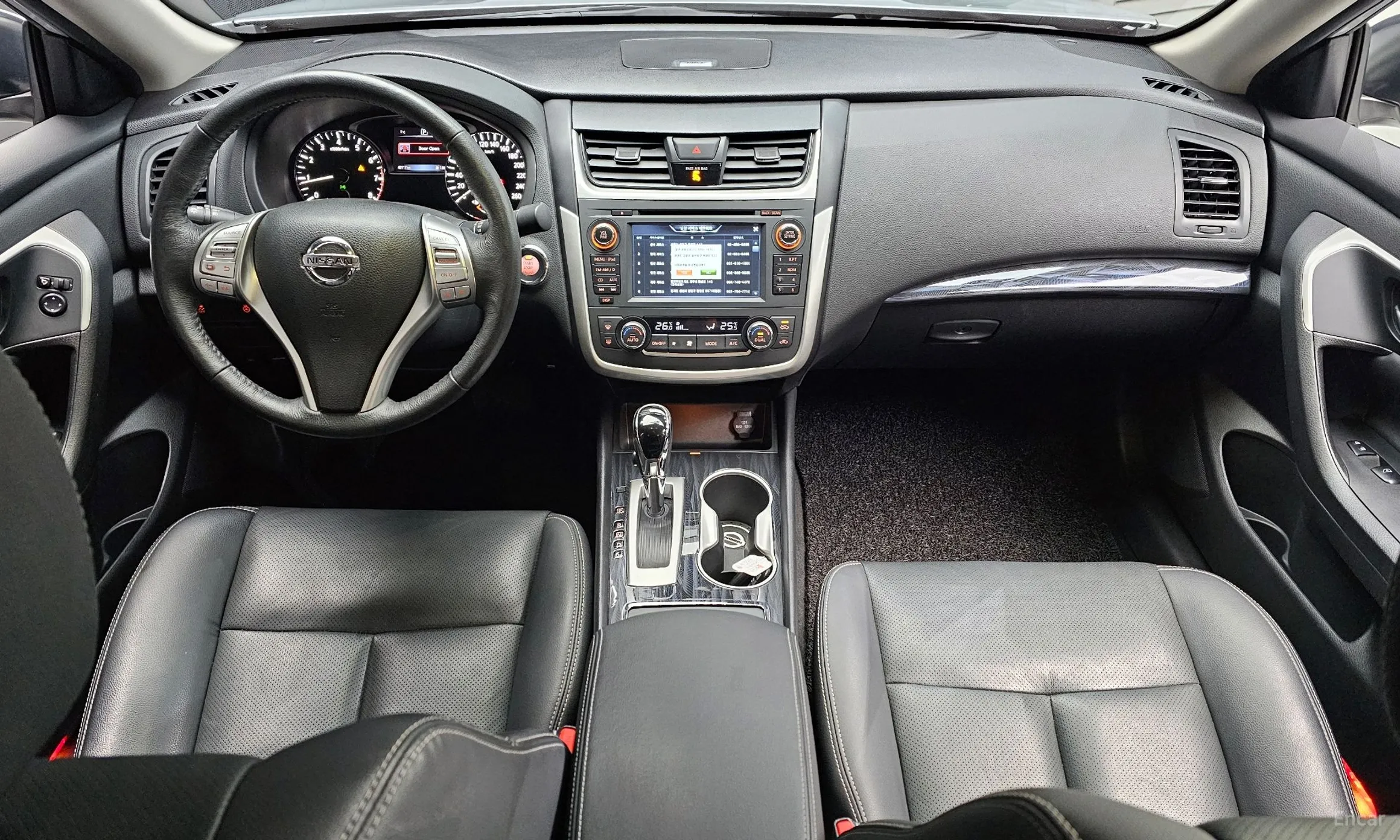Nissan Altima превью 7