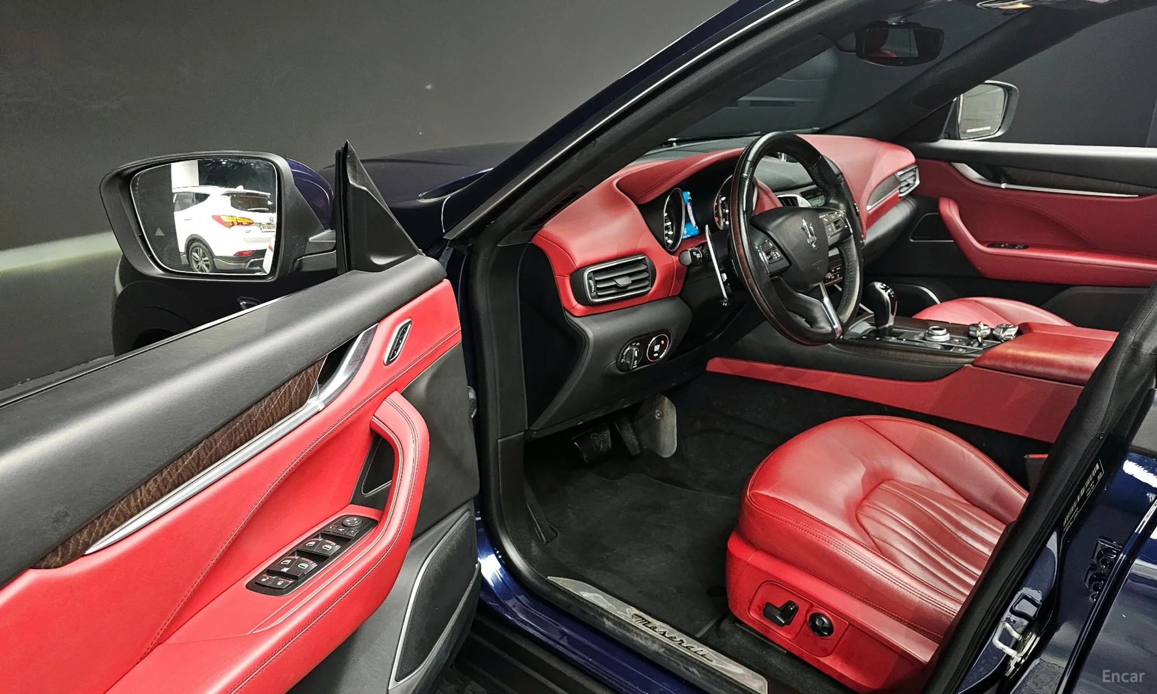 Maserati Levante превью 11