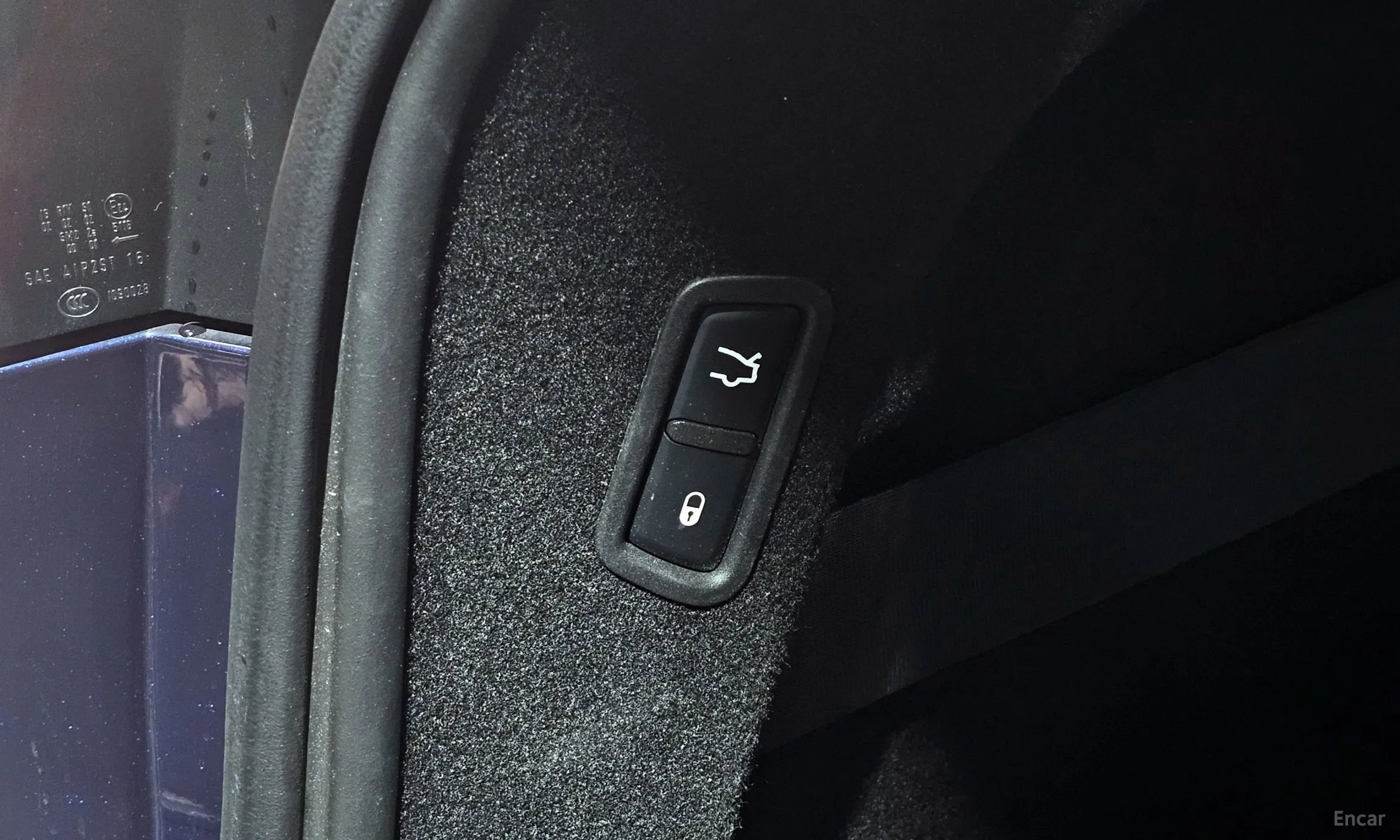 Maserati Levante превью 18