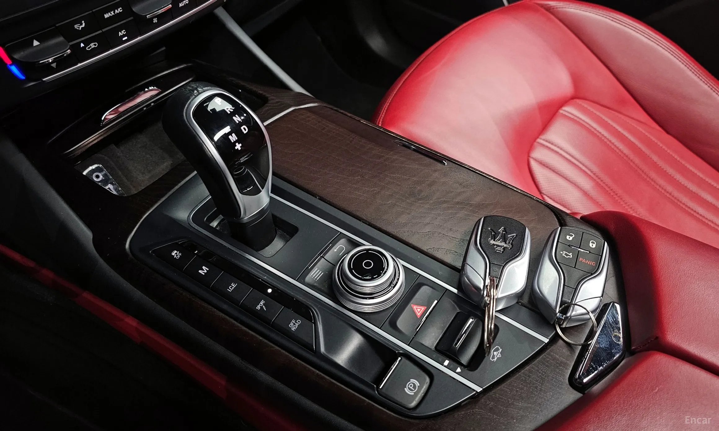 Maserati Levante превью 9