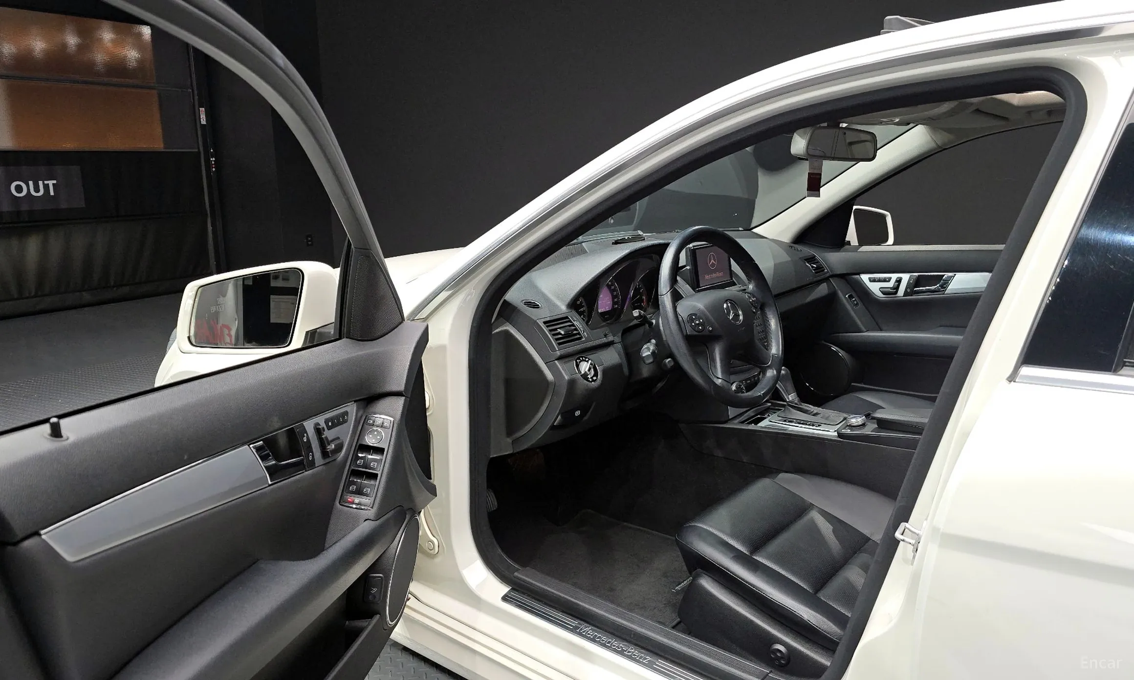 Mercedes Benz C-Class W204 превью 10