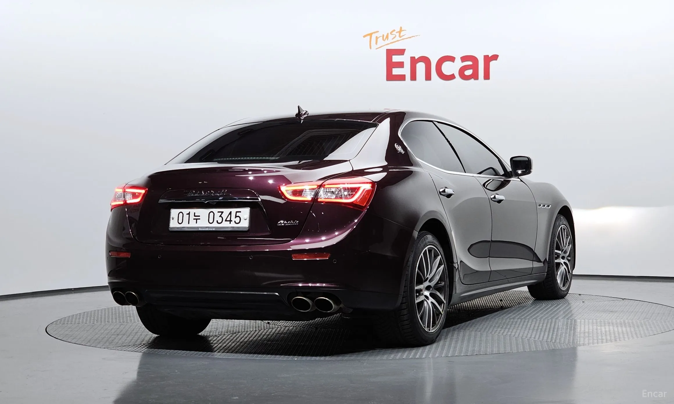 Maserati Ghibli превью 2