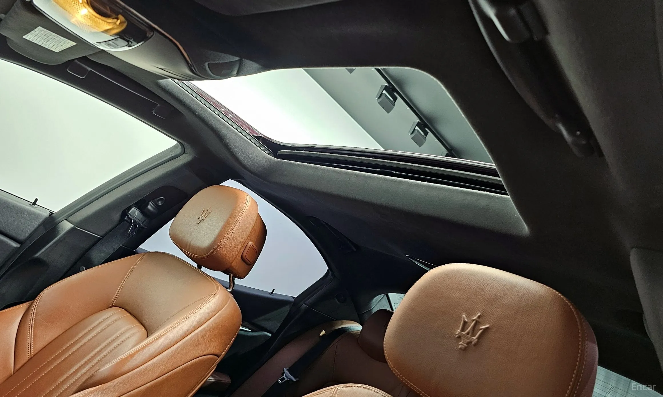Maserati Ghibli превью 19
