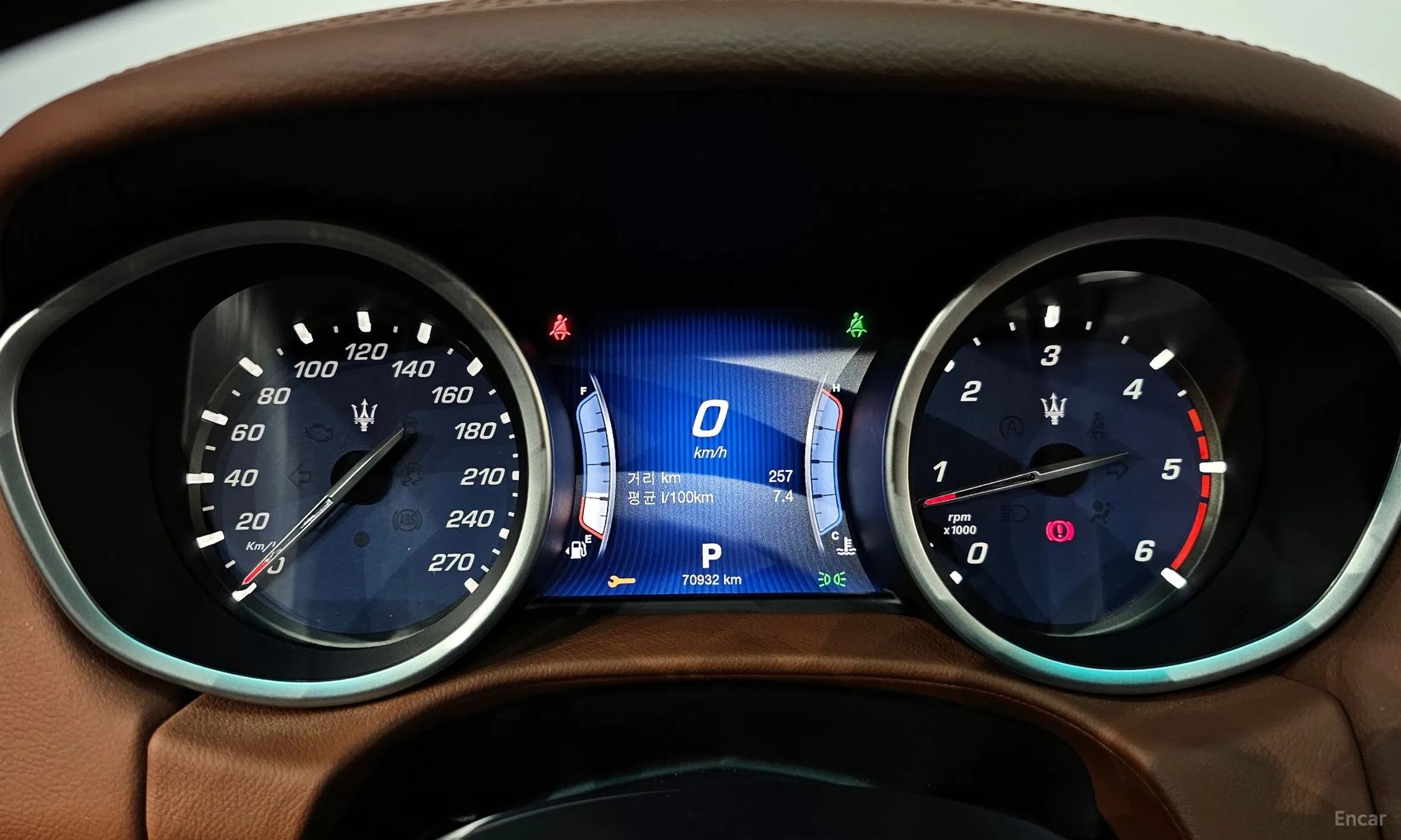 Maserati Ghibli превью 8