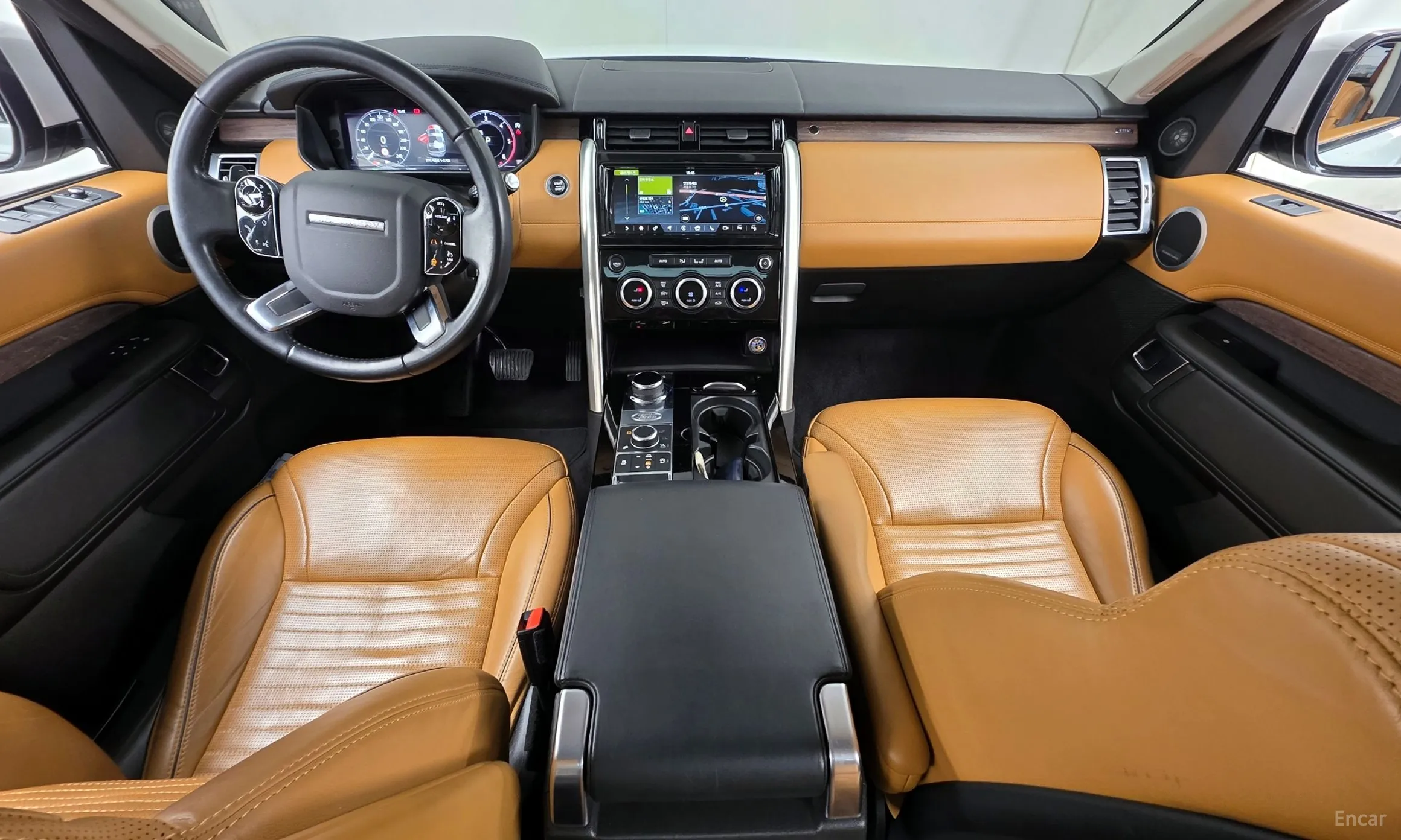 Land Rover Discovery 5 превью 7