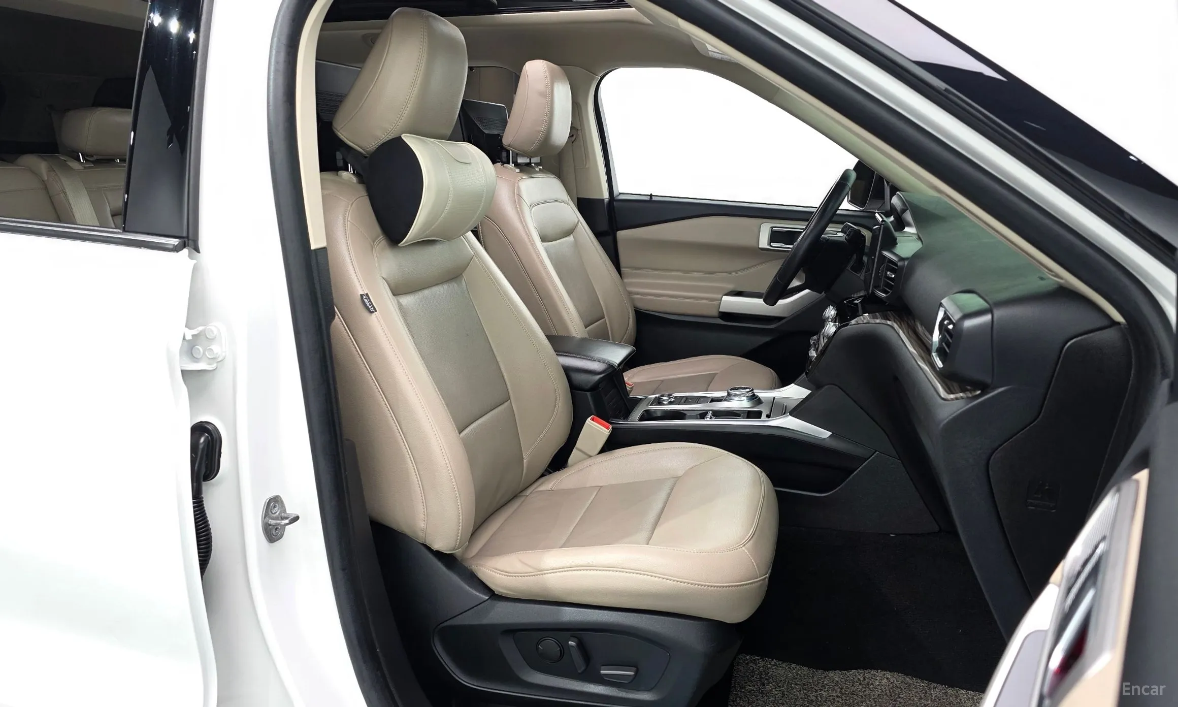 Ford Explorer 6th Generation превью 10