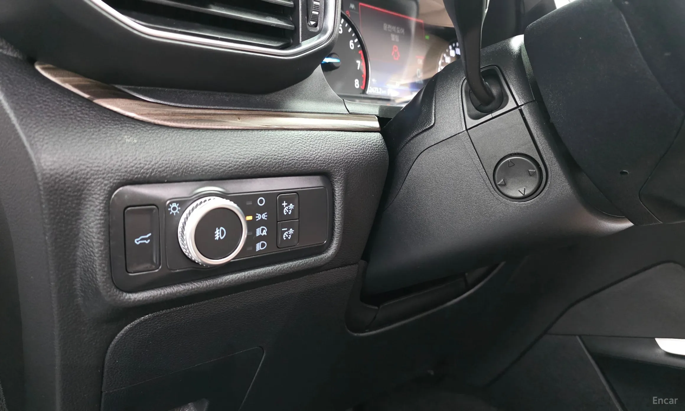 Ford Explorer 6th Generation превью 19