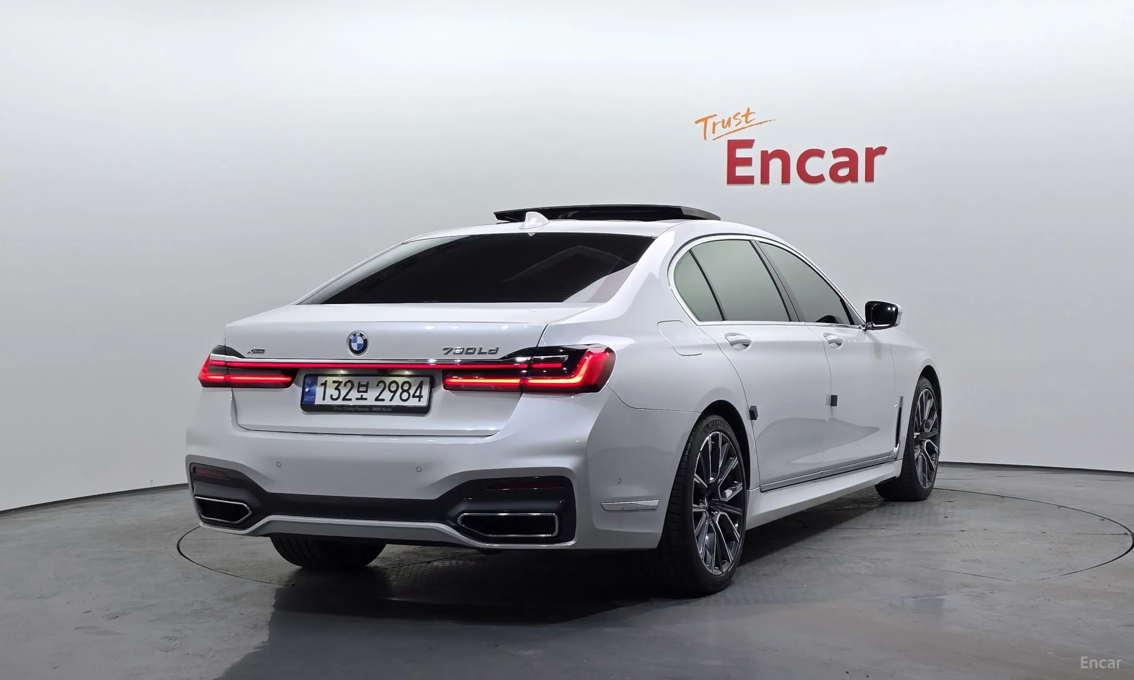 BMW 7 Series (G11)