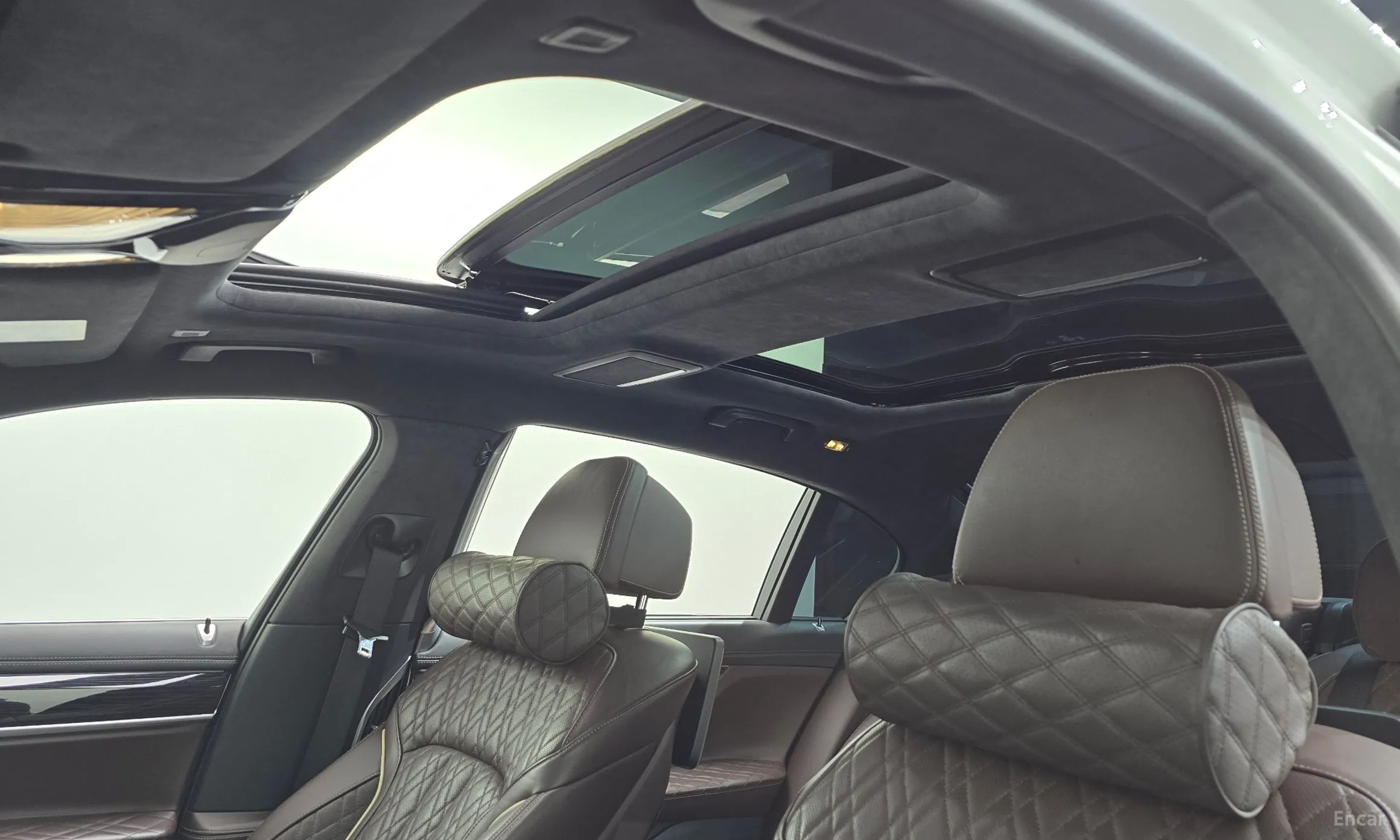 BMW 7 Series (G11) превью 19