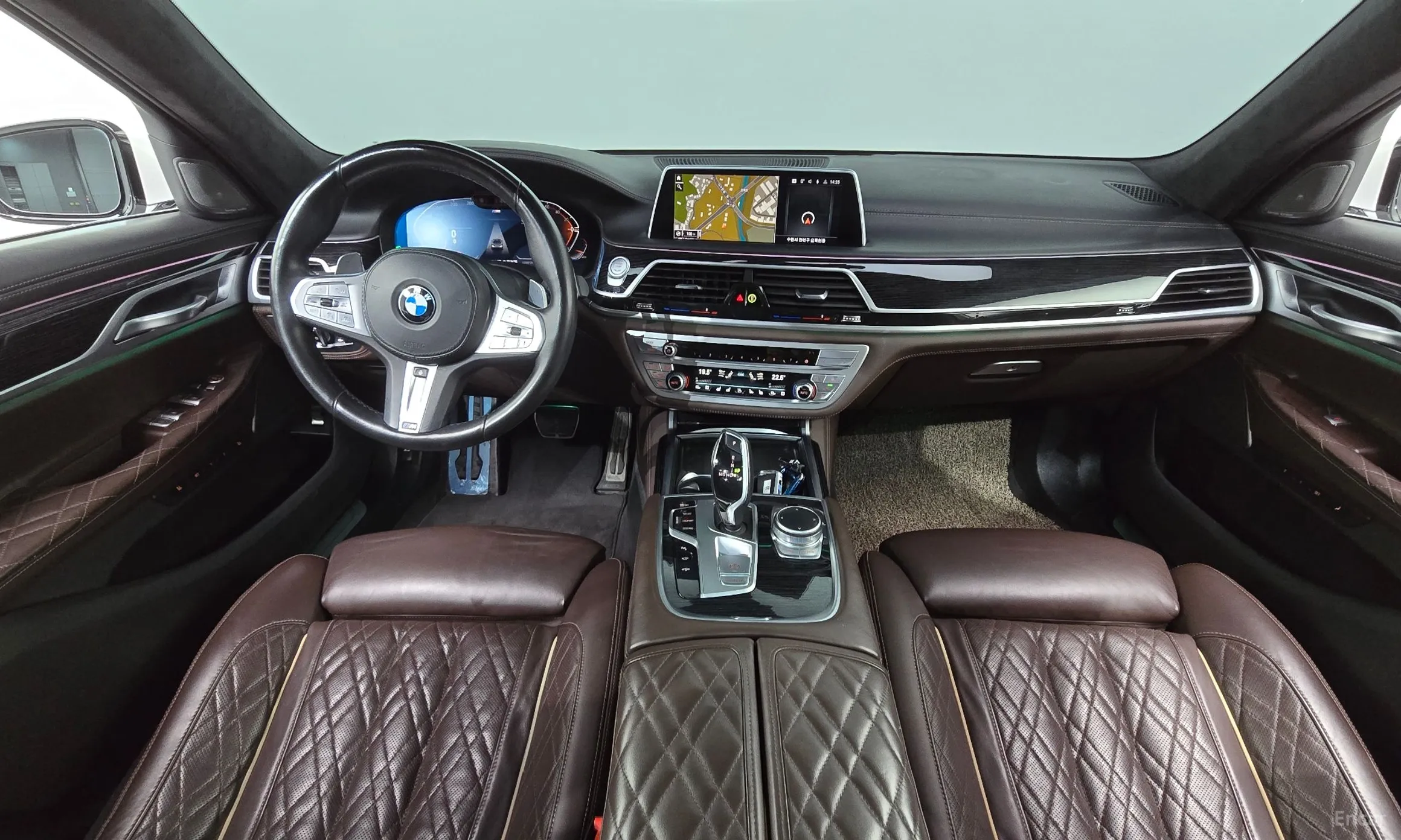 BMW 7 Series (G11) превью 7