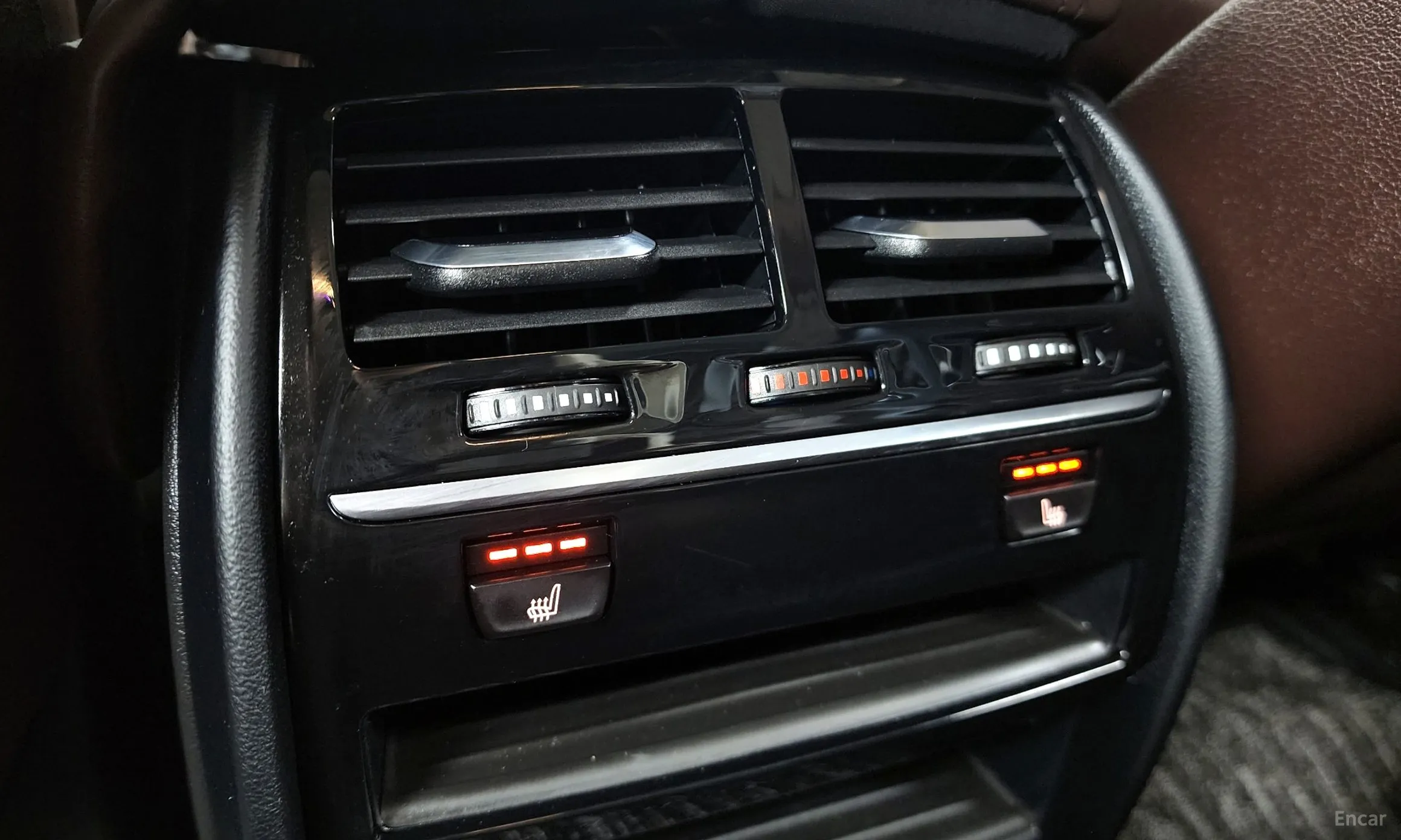 BMW 5 Series (G30) превью 19