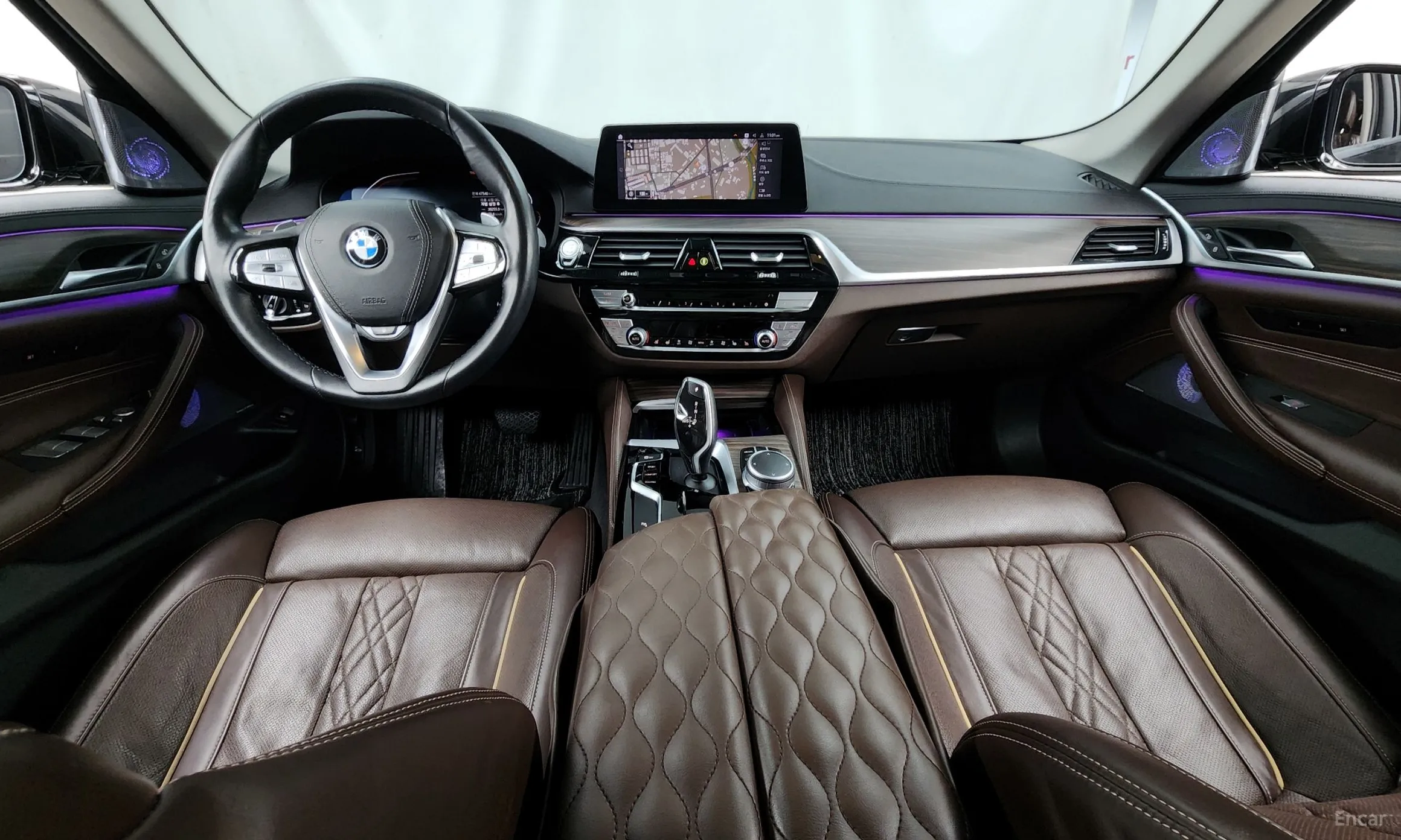 BMW 5 Series (G30) превью 7