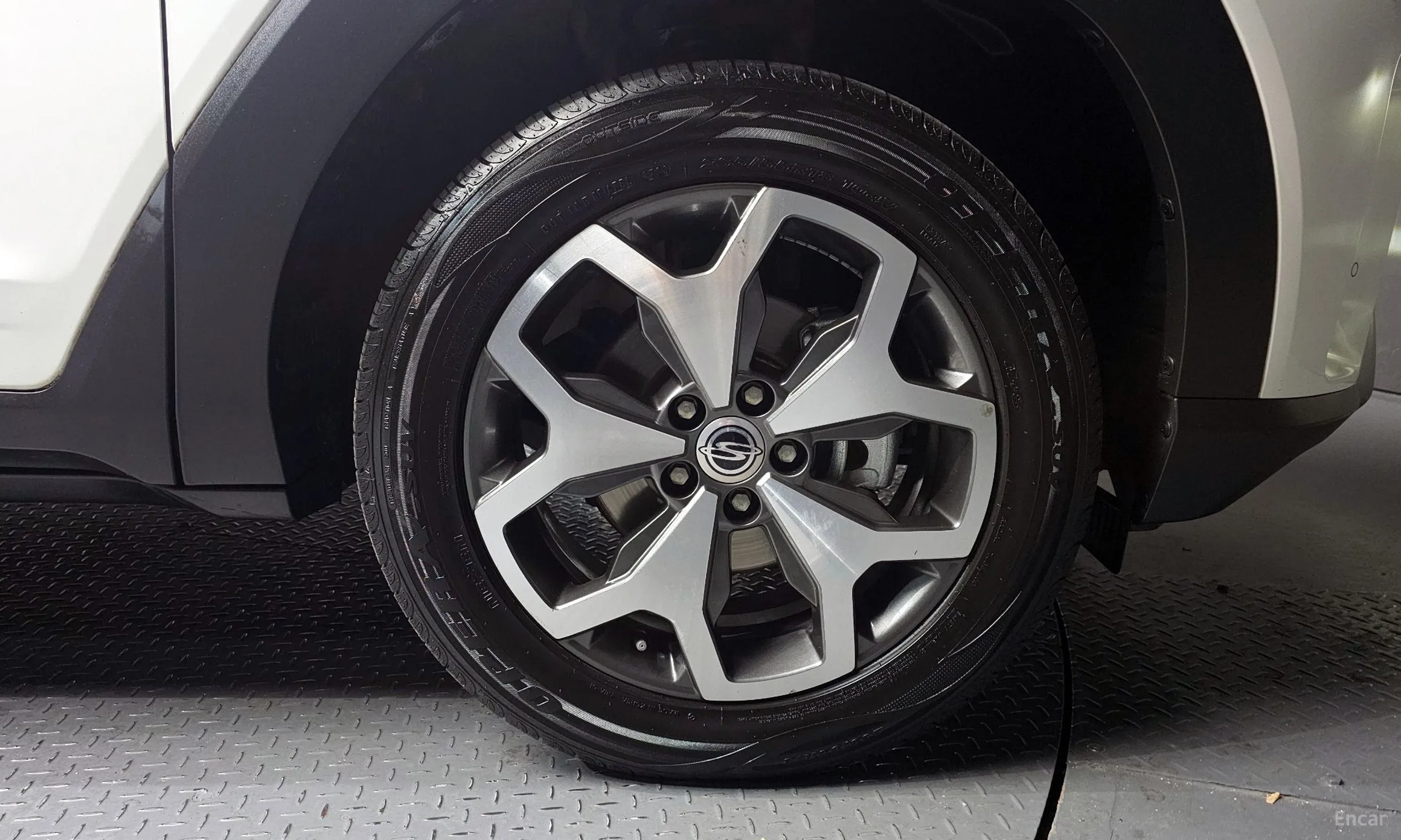 KG Mobility (SsangYong) Torres превью 5
