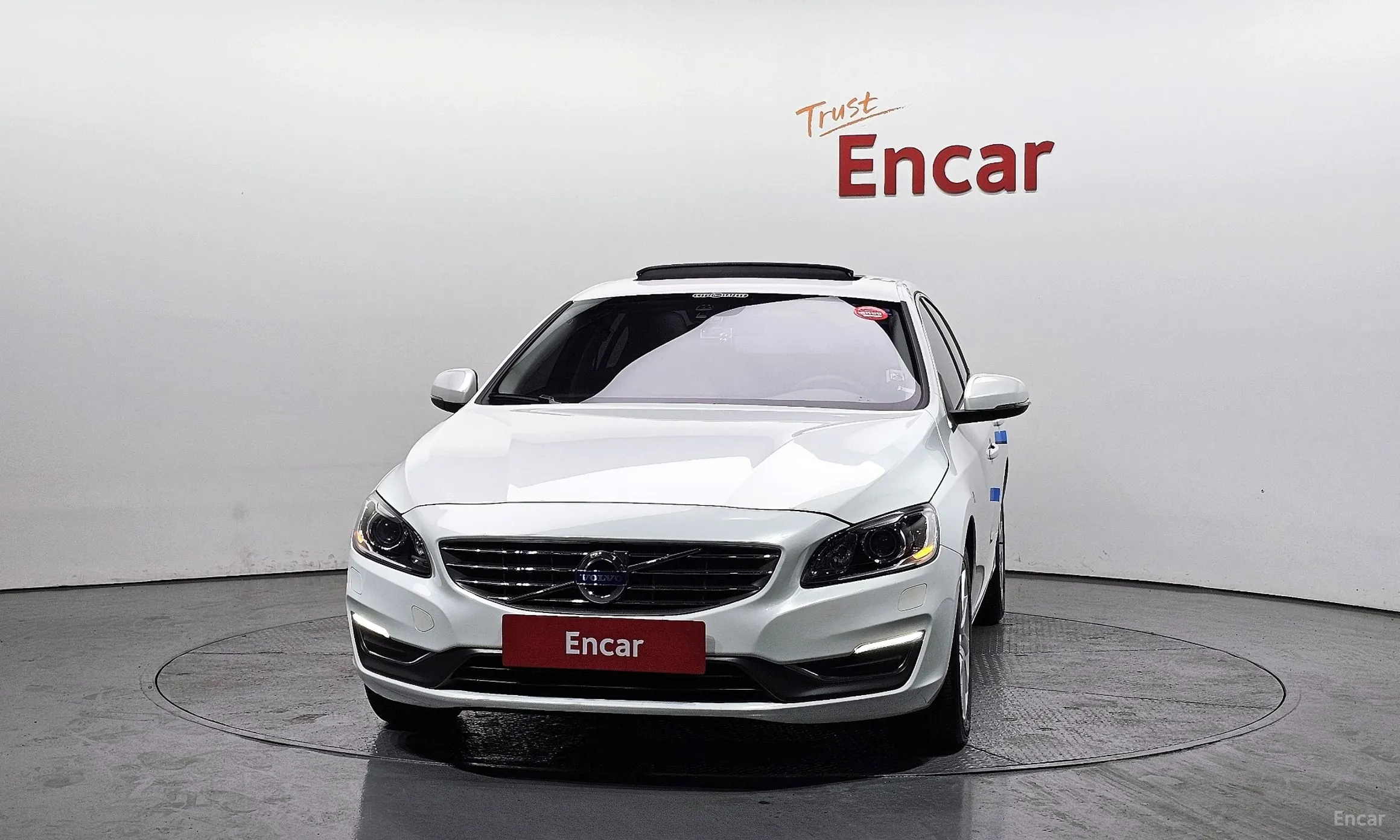 Volvo S60 превью 3