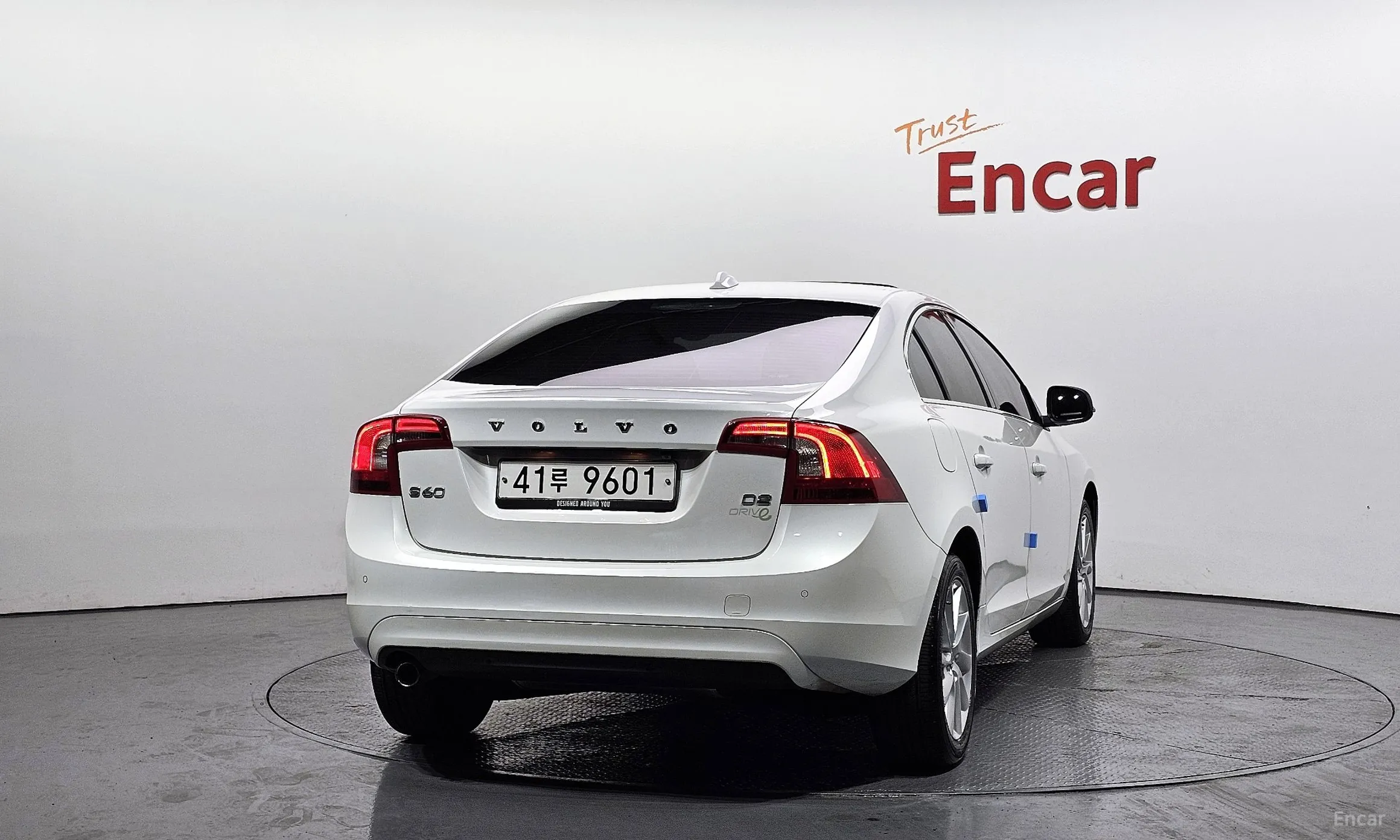 Volvo S60 превью 4