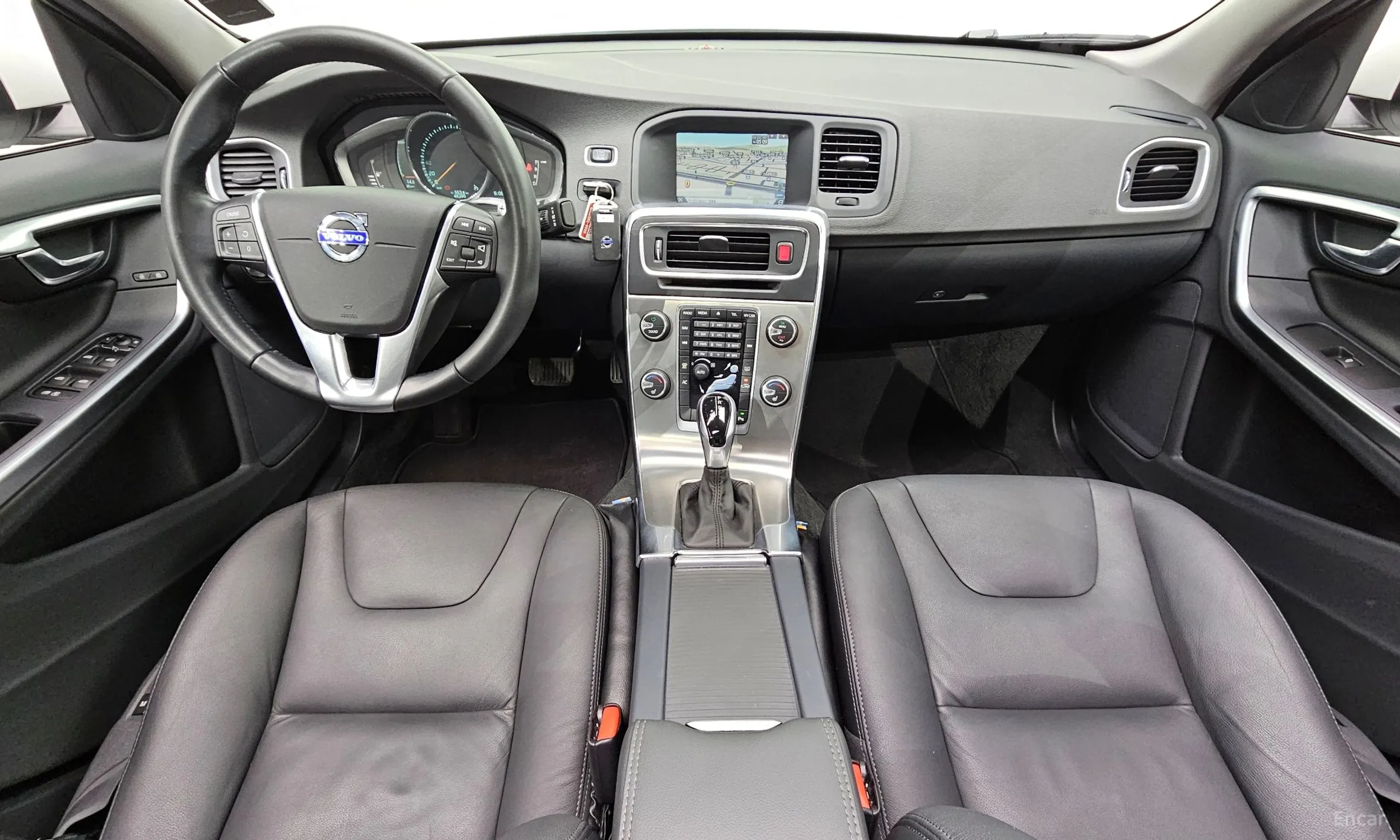 Volvo S60 превью 7