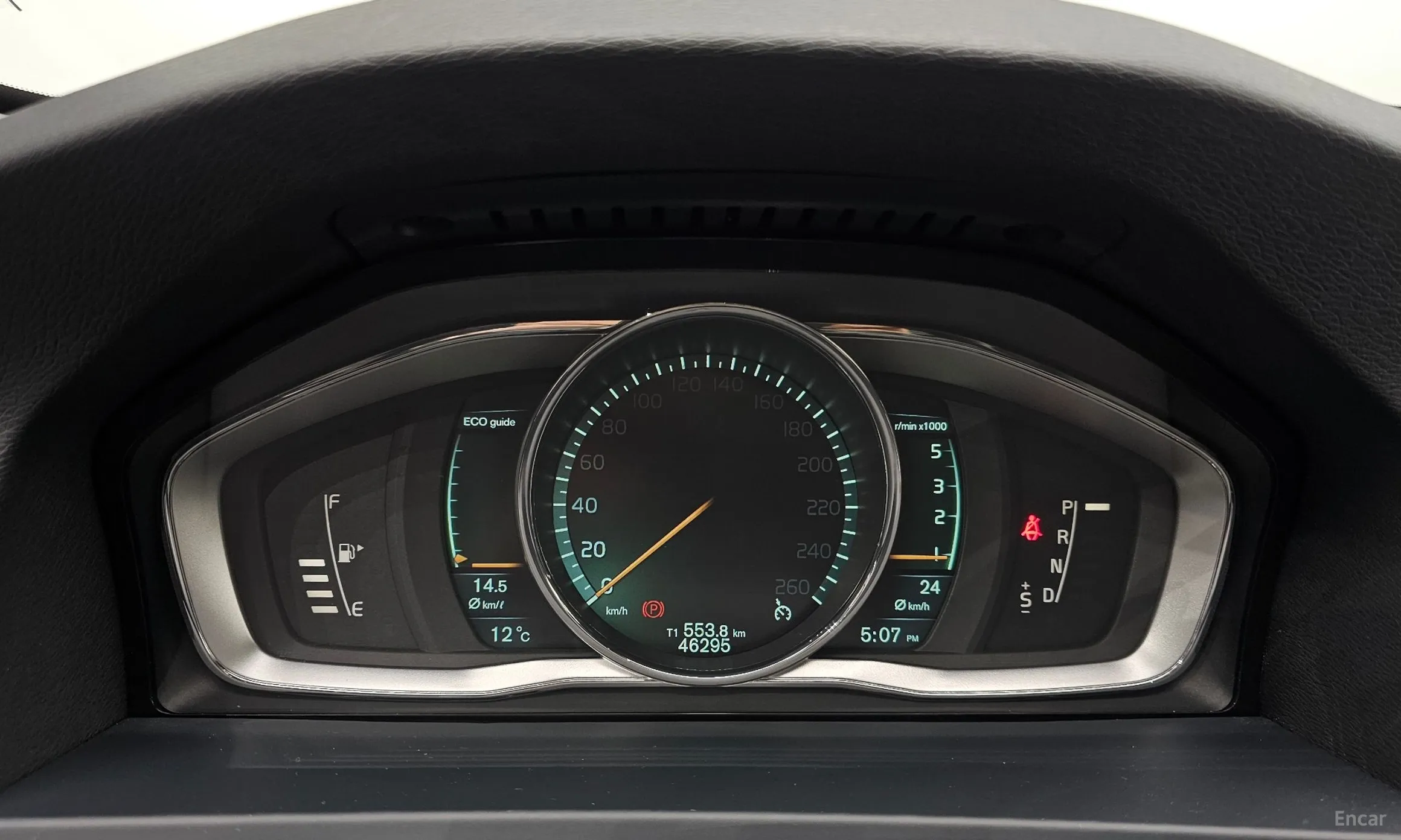 Volvo S60 превью 8