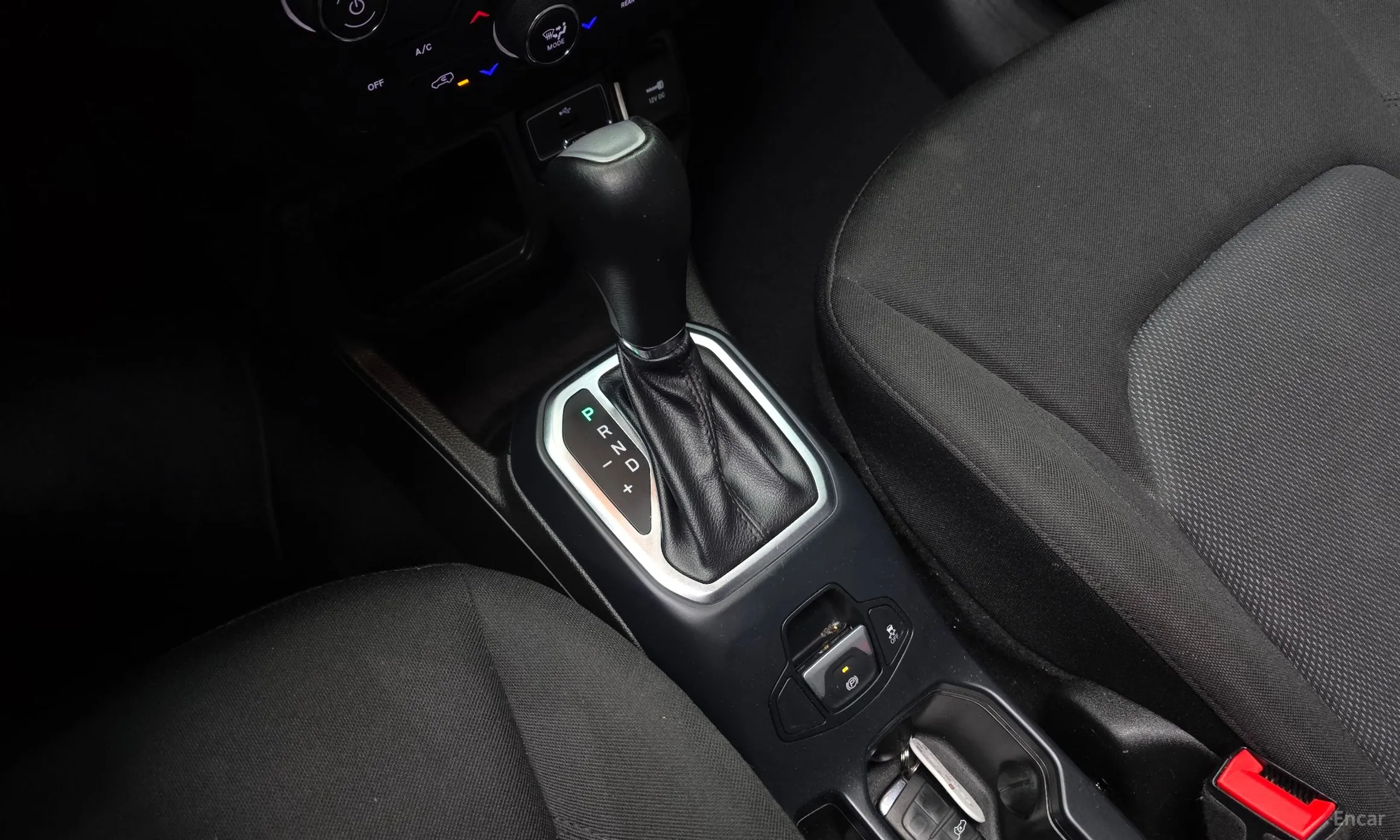 Jeep Renegade превью 9