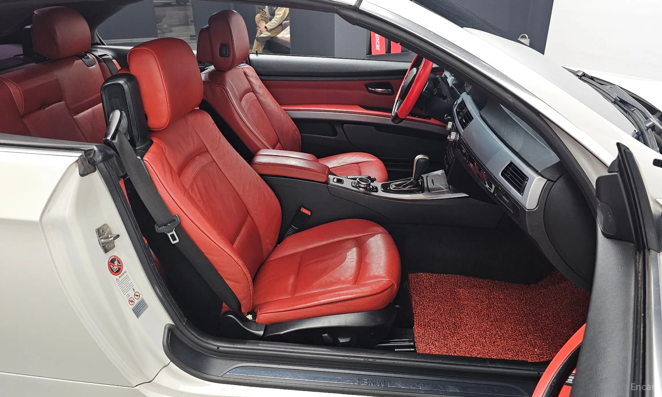 BMW 3 Series (E90) превью 12