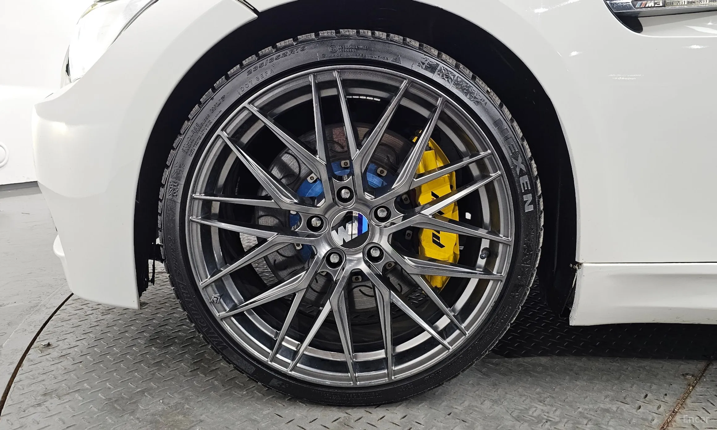 BMW 3 Series (E90) превью 5